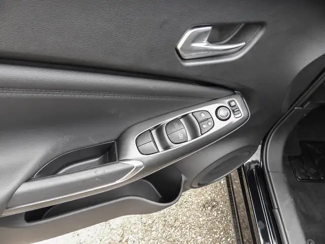 Nissan Juke view 12