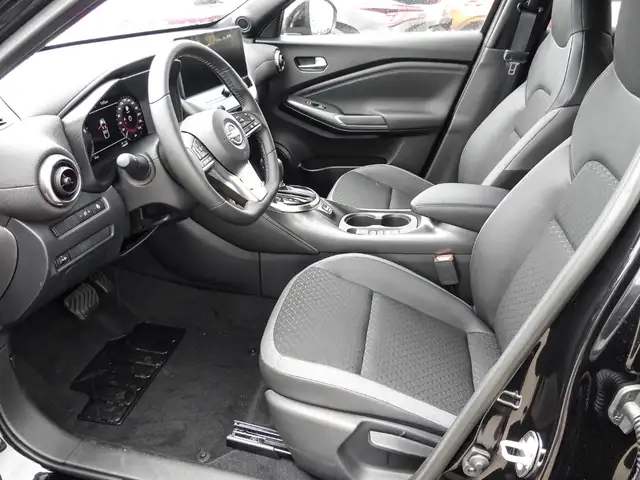 Nissan Juke view 11
