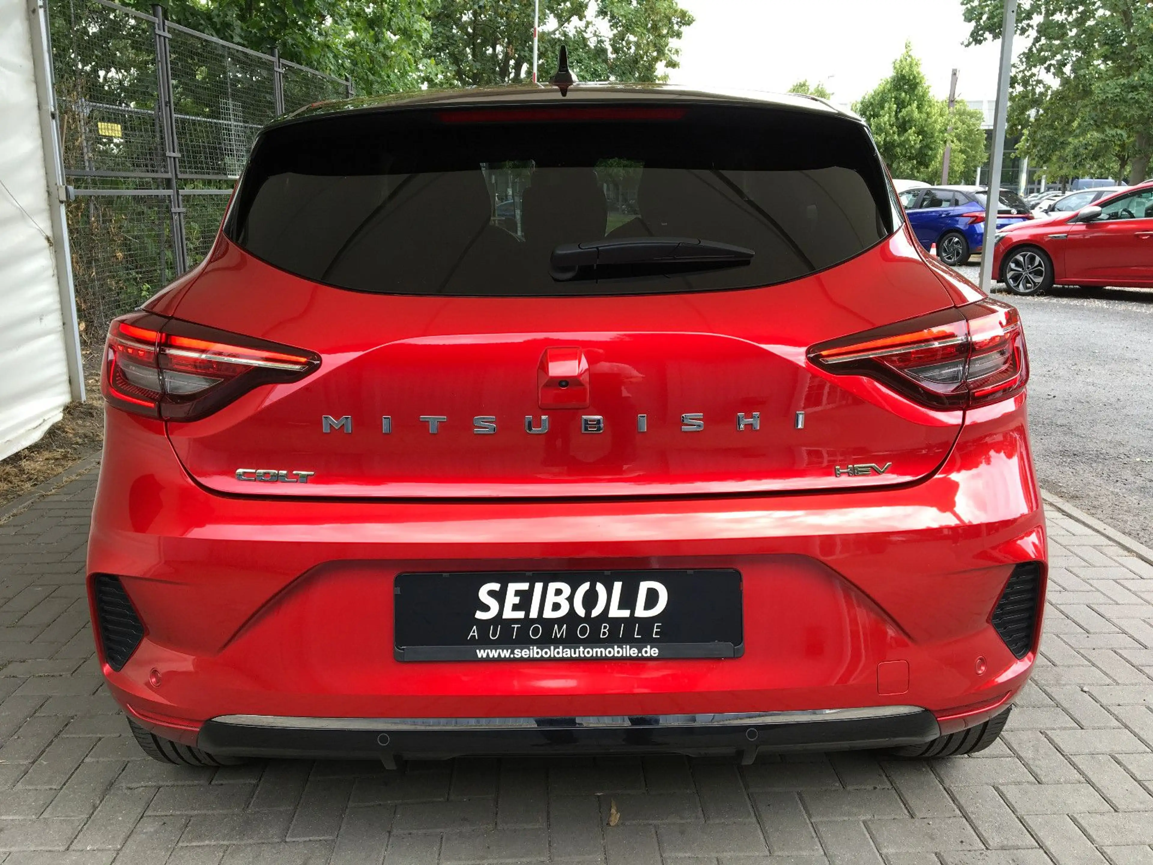 Mitsubishi Colt 1.6 Select Hybrid Autom/LED/Nav/Kamera/Shz — photo 7