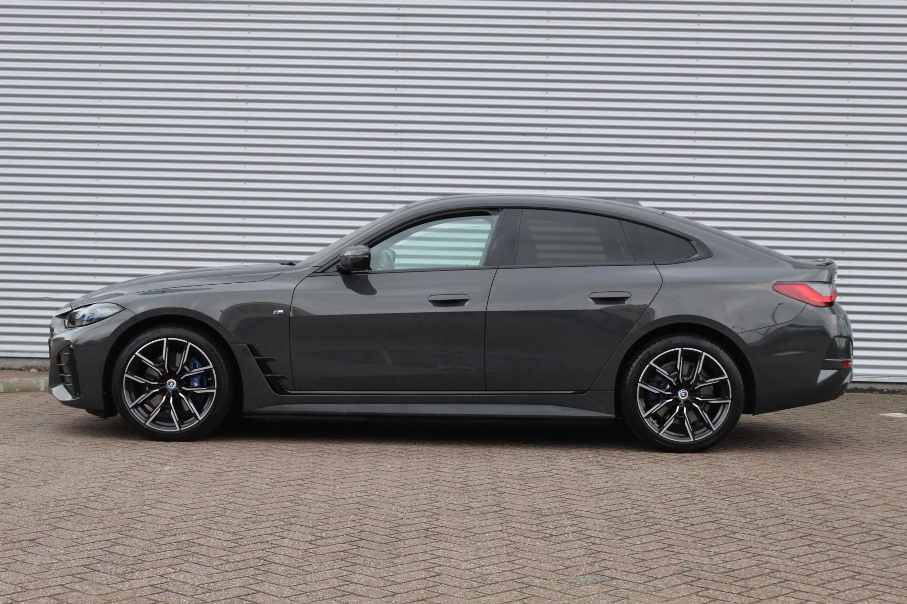 BMW i4 eDrive40 High Ex 84 kWh/Dravit/Performance stoelen — photo 5