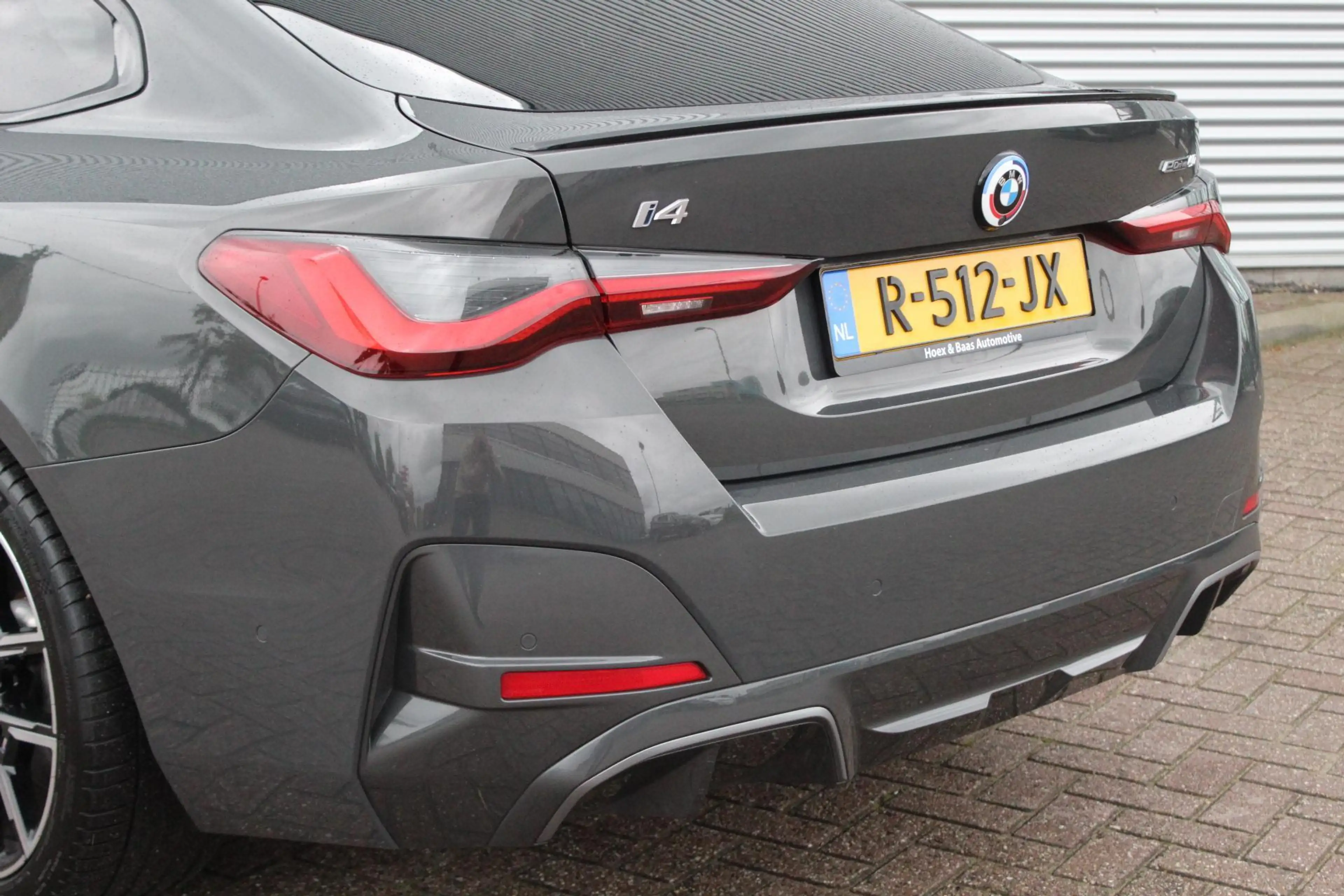 BMW i4 eDrive40 High Ex 84 kWh/Dravit/Performance stoelen — photo 29