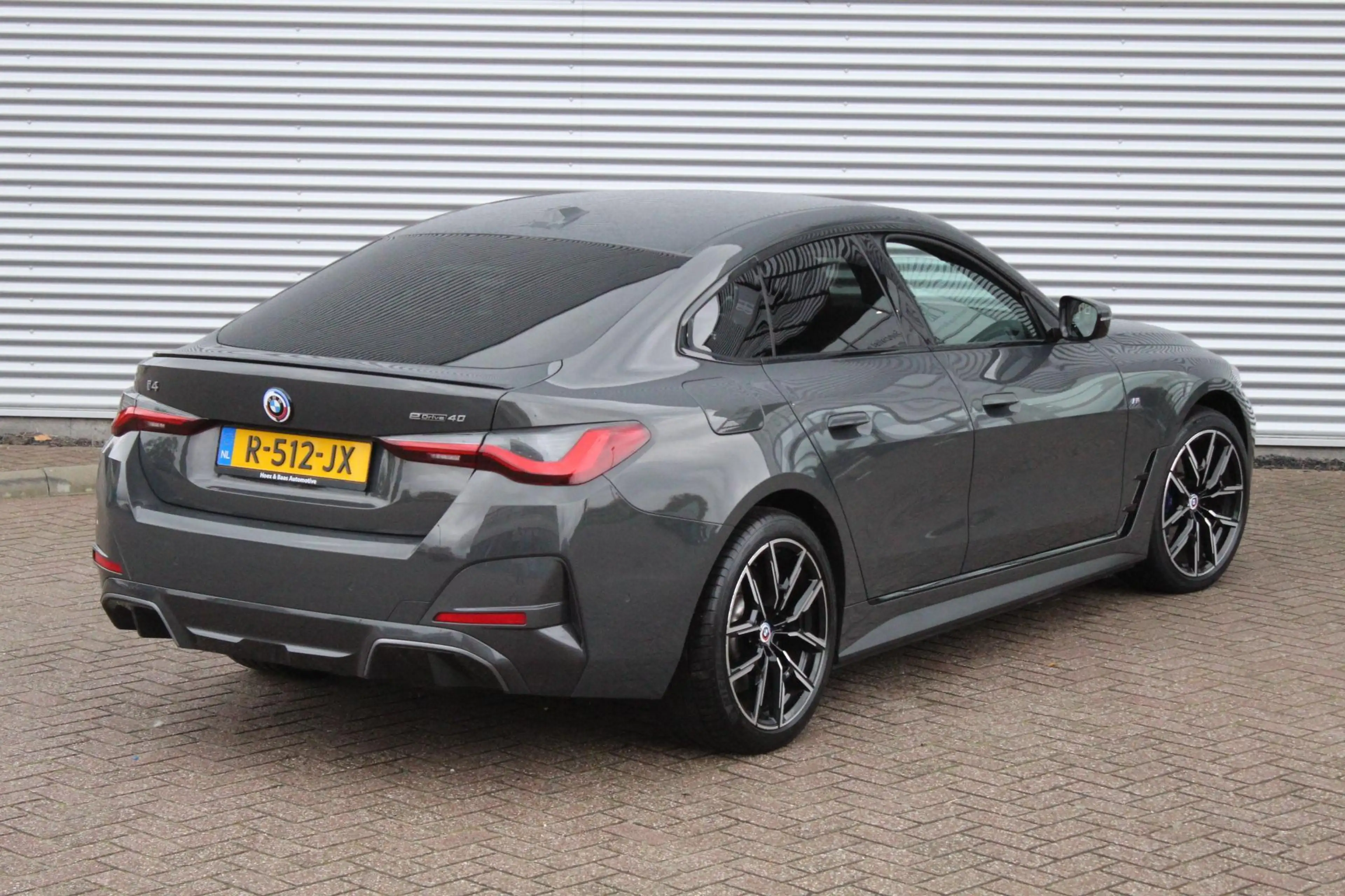 BMW i4 eDrive40 High Ex 84 kWh/Dravit/Performance stoelen — photo 27