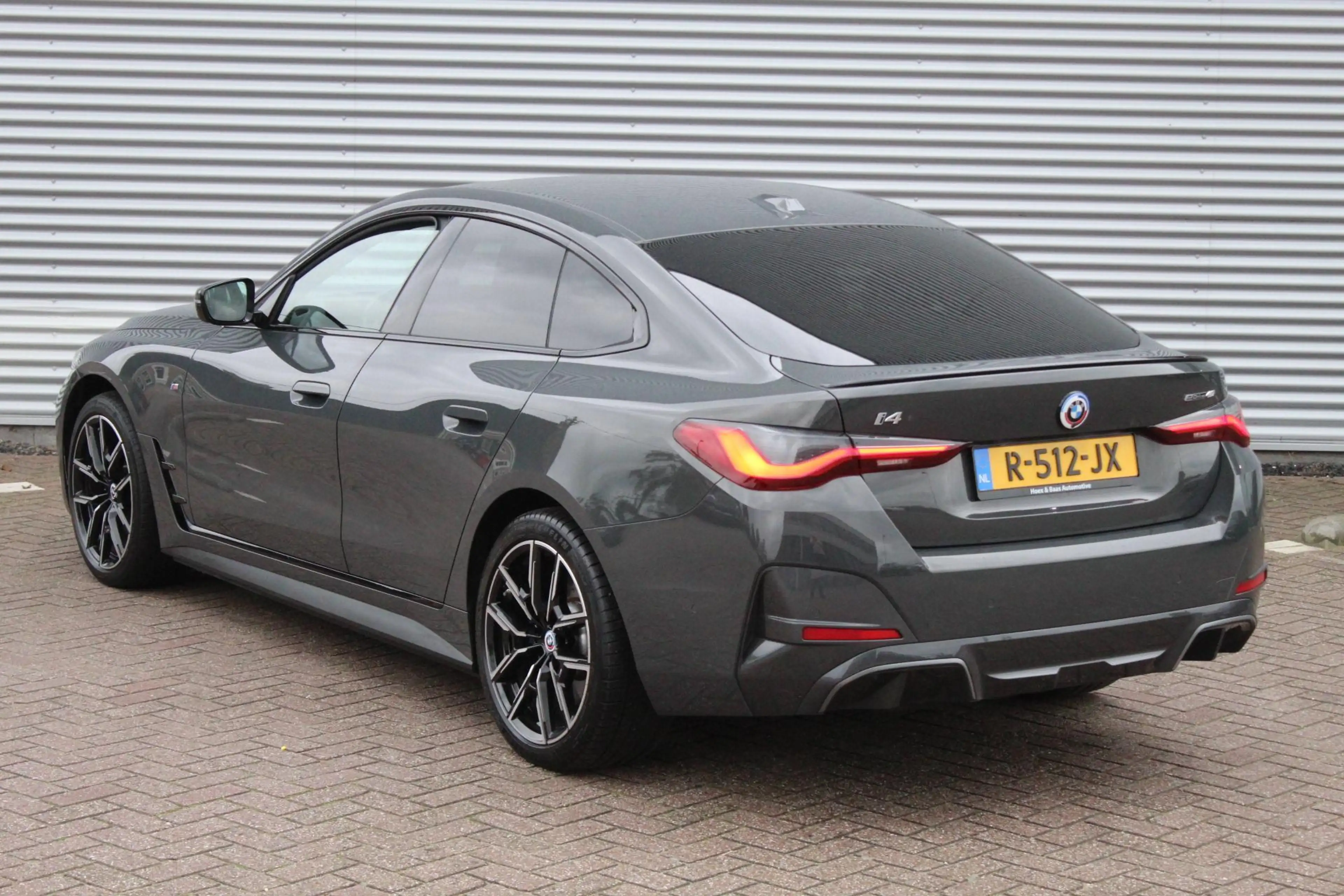 BMW i4 eDrive40 High Ex 84 kWh/Dravit/Performance stoelen — photo 31