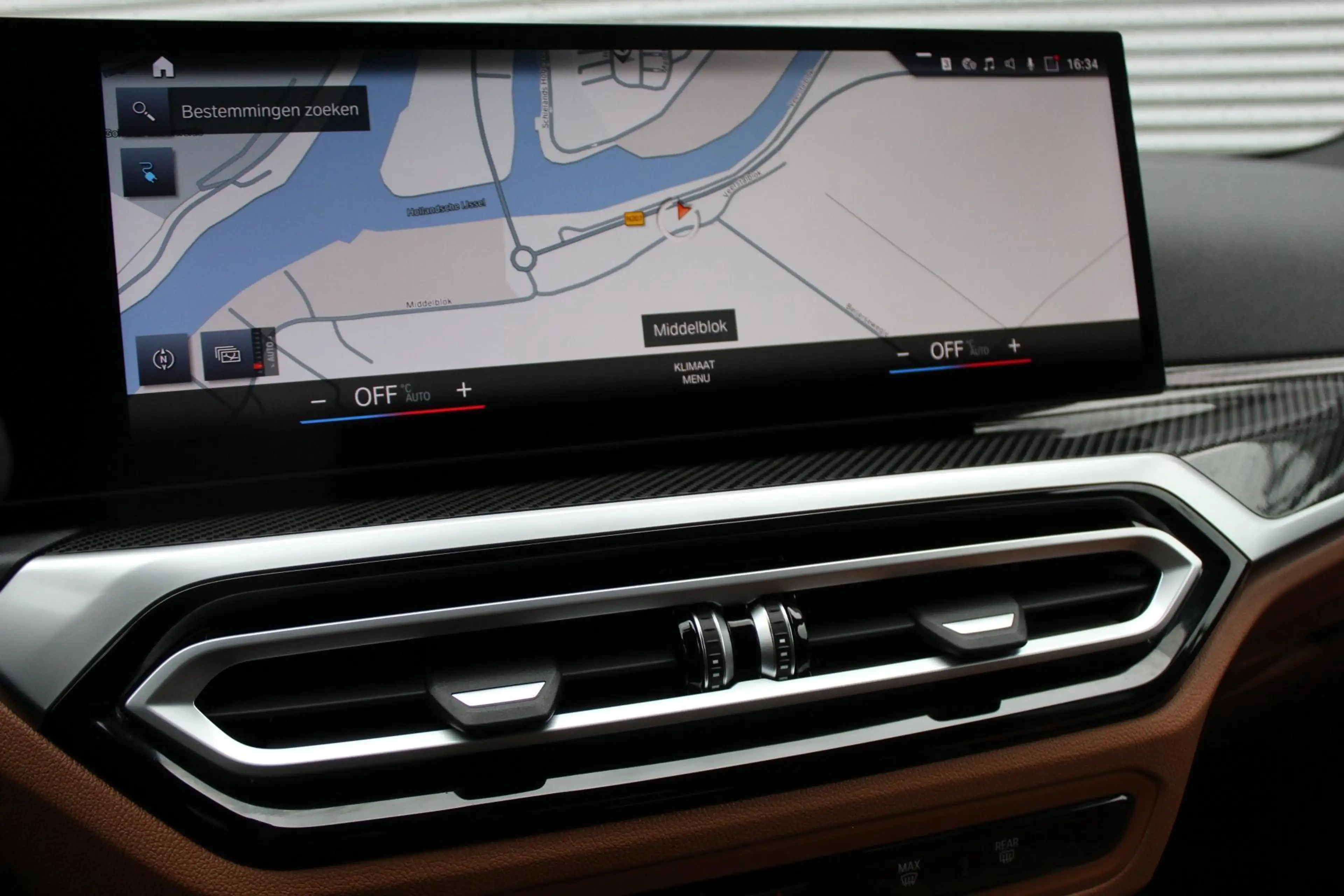 BMW i4 eDrive40 High Ex 84 kWh/Dravit/Performance stoelen — photo 18