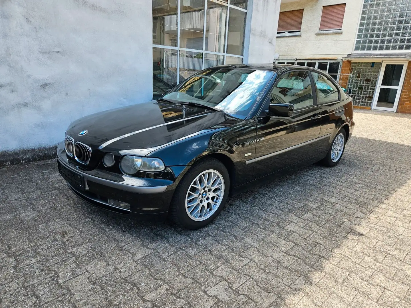 BMW 325 ti Compact / TÜV NEU Noir - 1