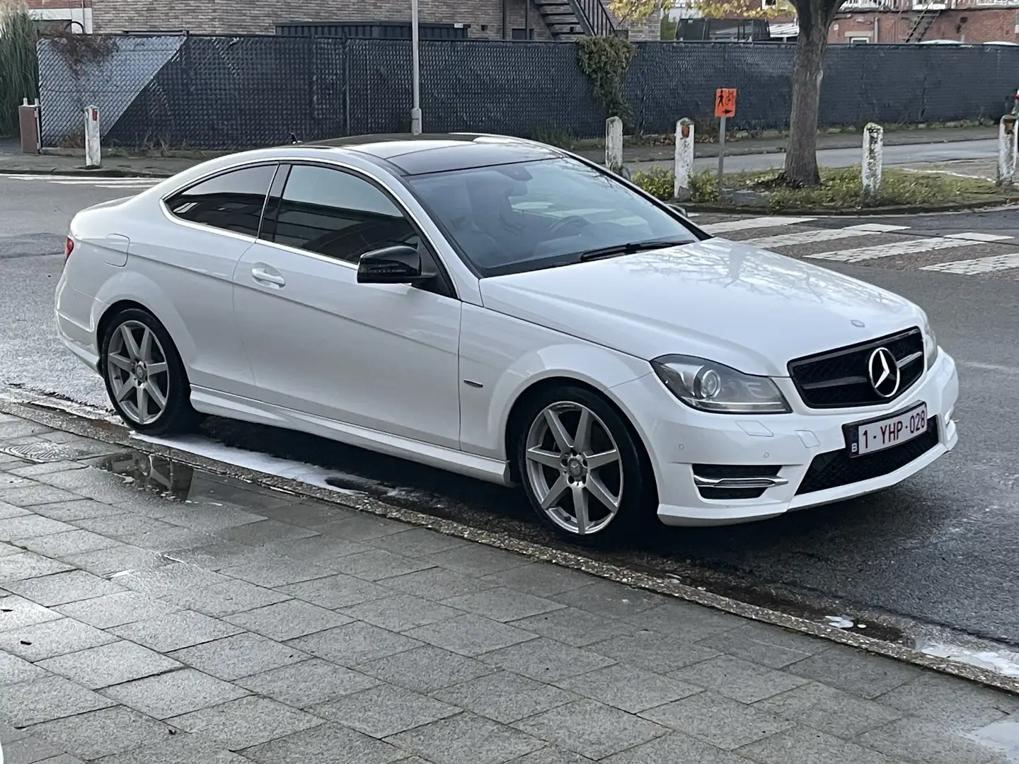 Mercedes-Benz C 220 CDI Coupe 7G-TRONIC Edition Blanc - 1