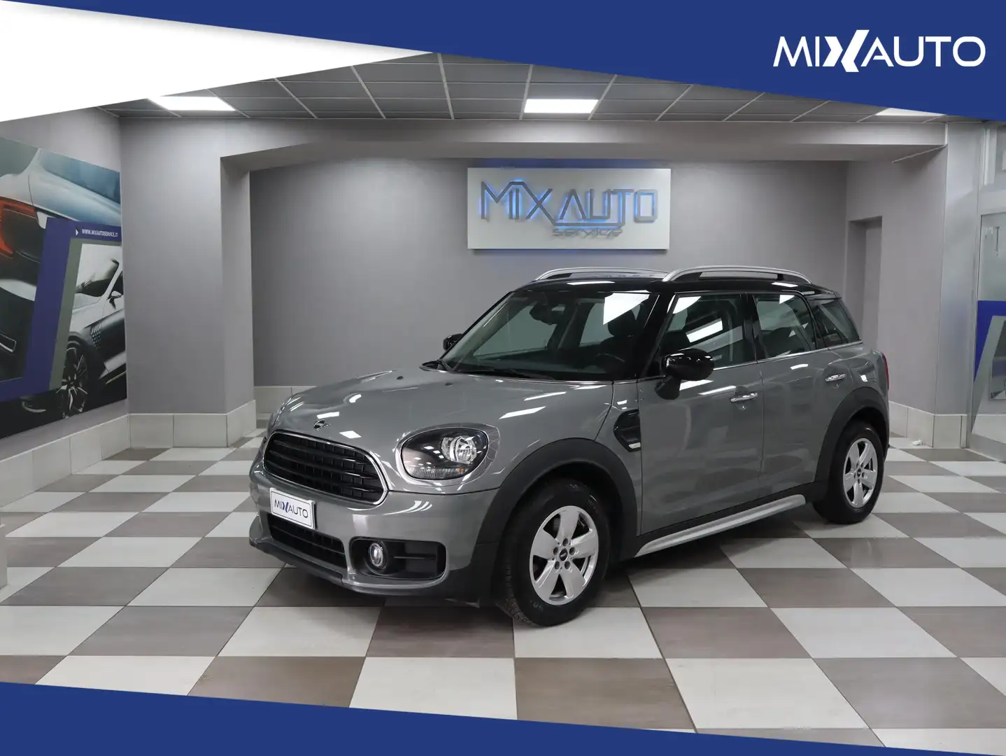 MINI 2.0 Cooper D Countryman Gris - 1