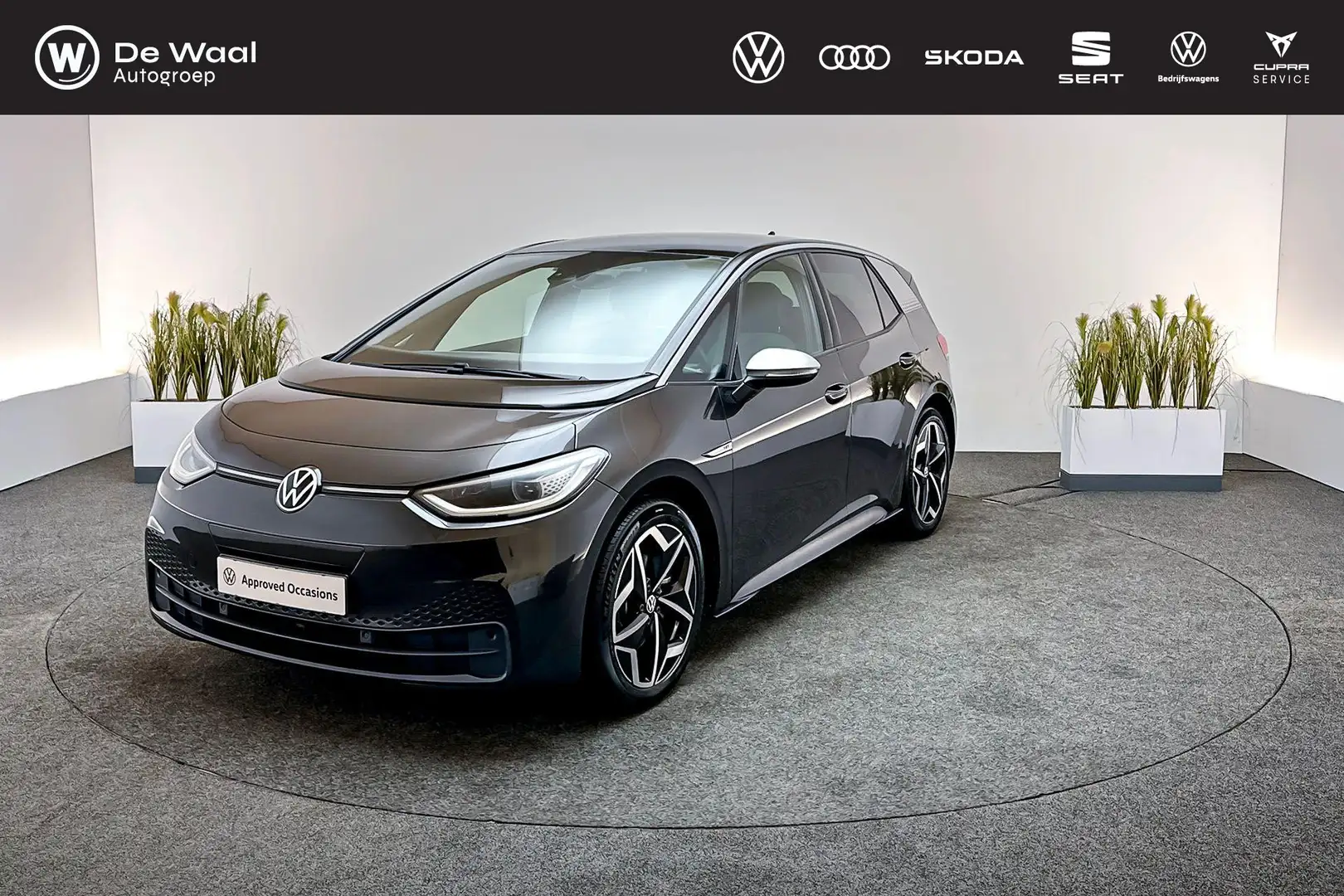 Volkswagen ID.3 First Plus 204pk 58 kWh | S0H 95% | Matrix LED Kop Grau - 1