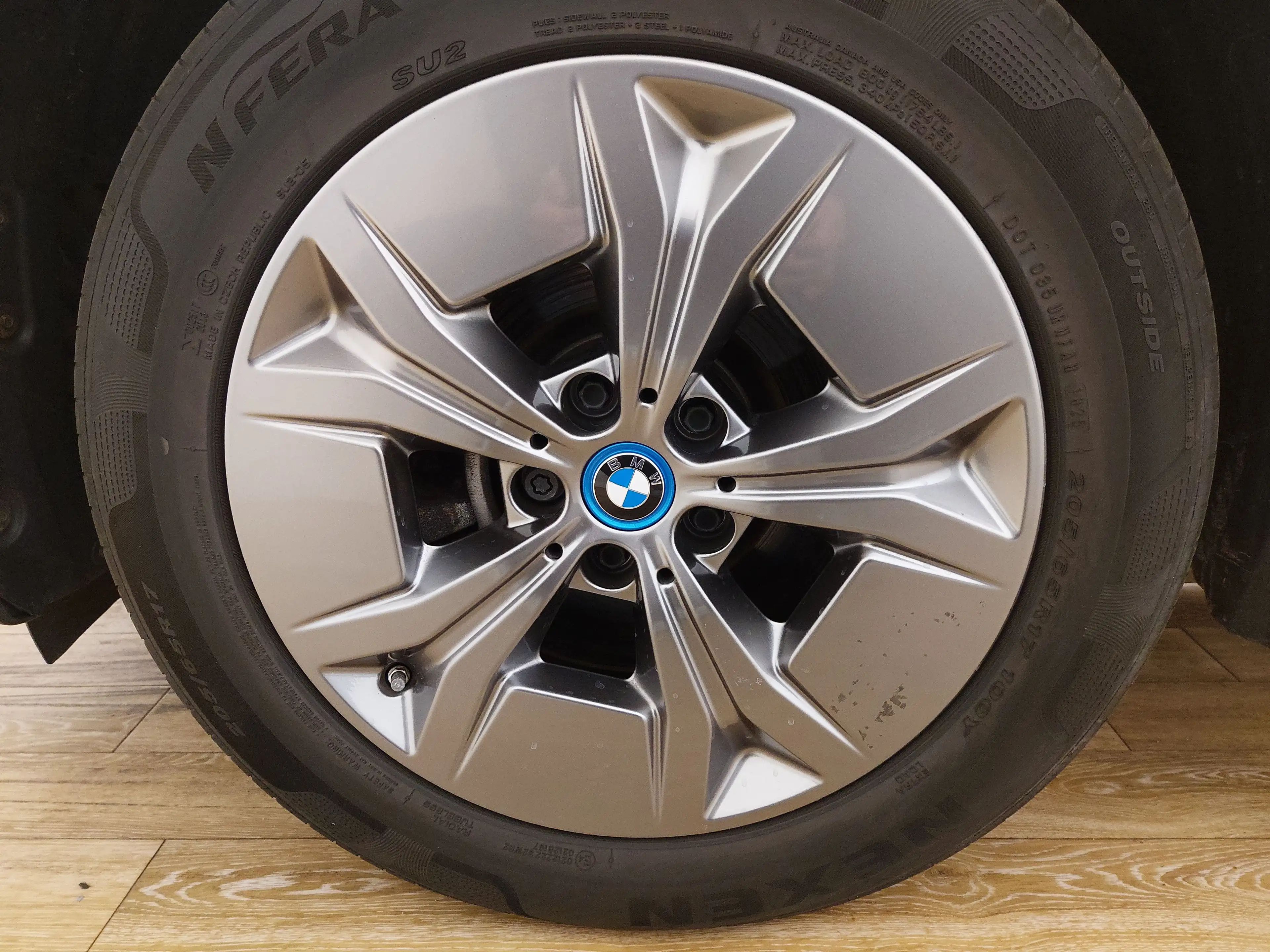 BMW iX1 xDrive Navi Shz RFK LED — photo 8