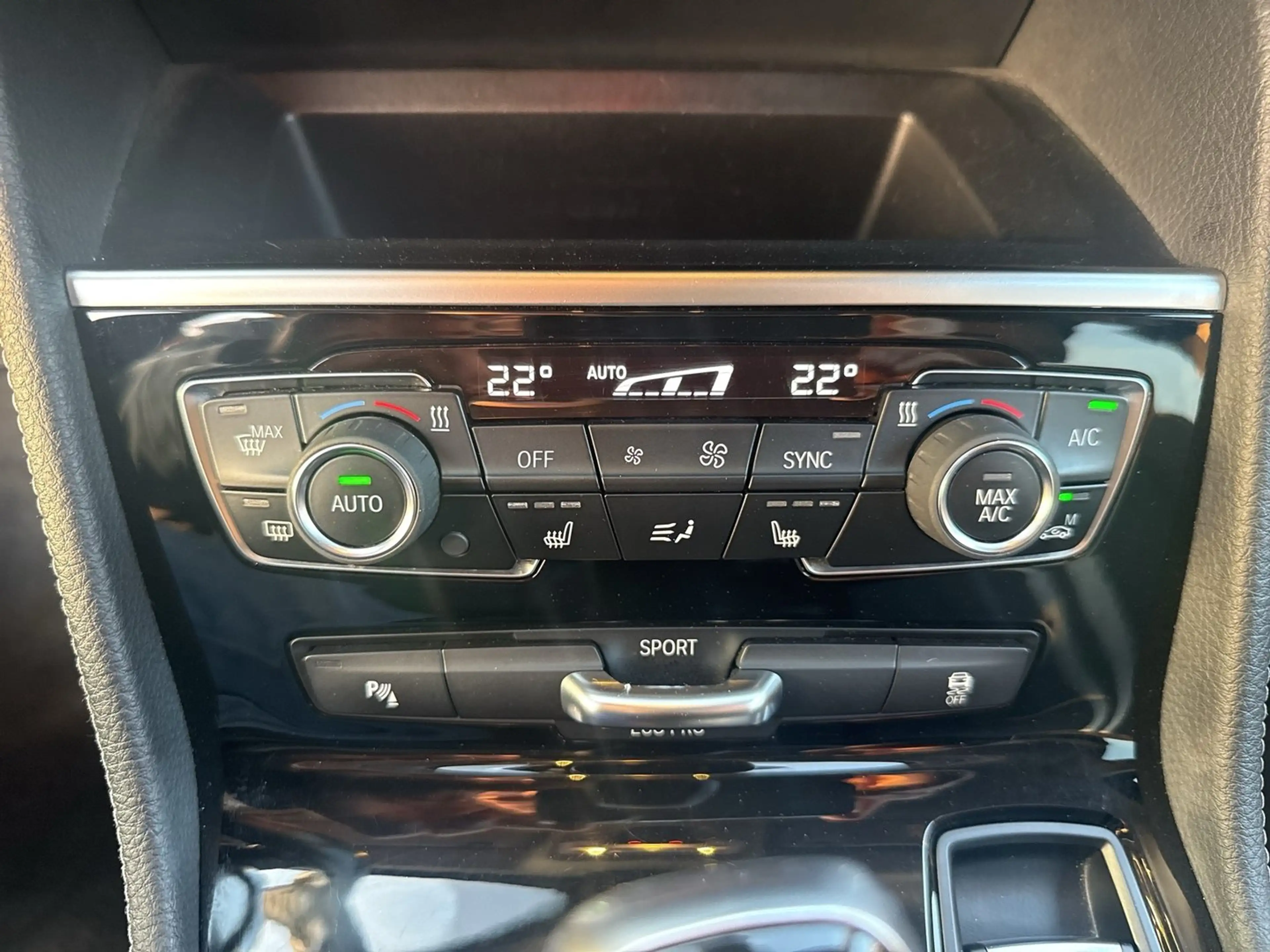 BMW 218 BMW 218d Active Tourer Sport Line — photo 17