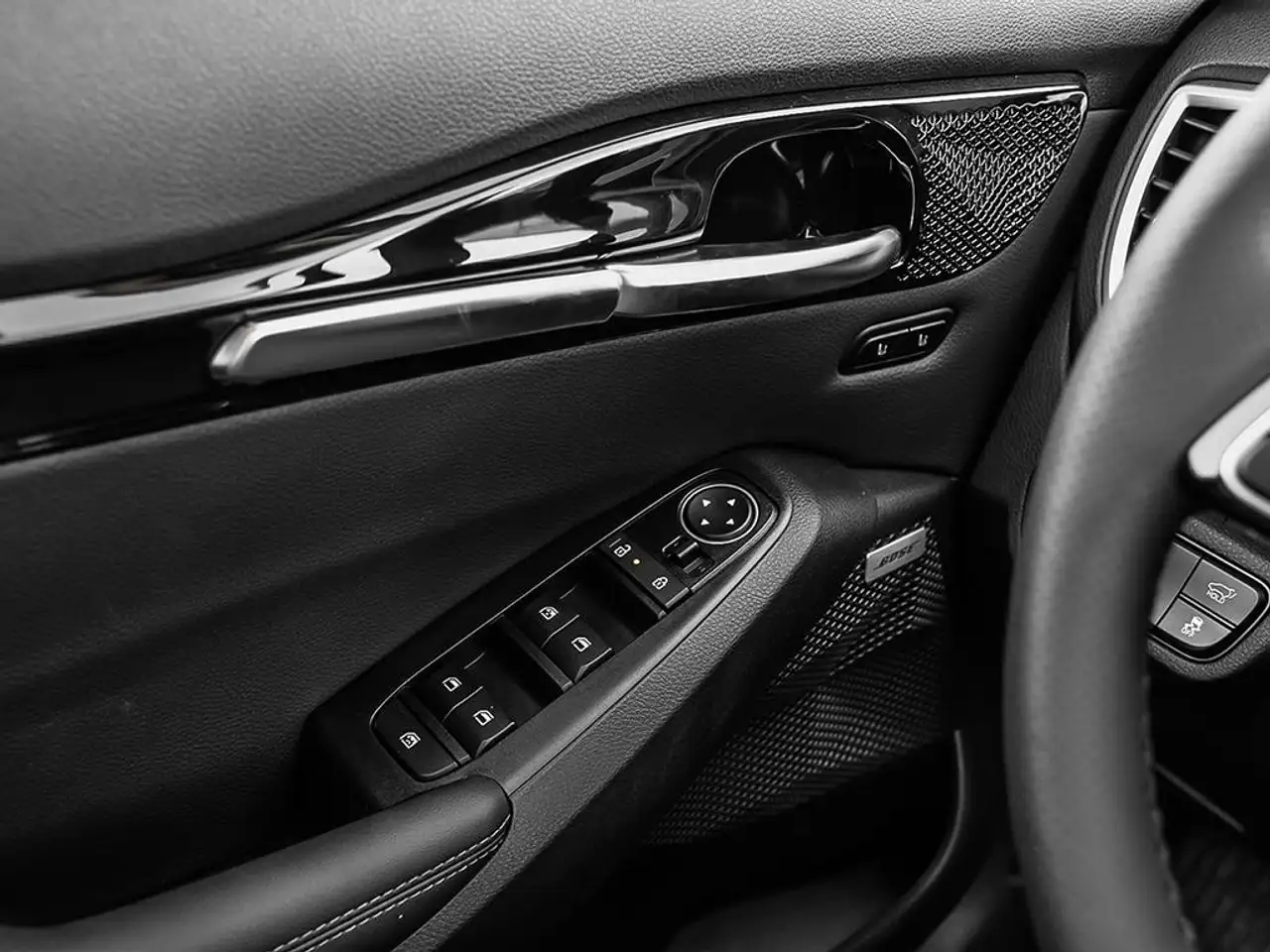 Kia Seltos снимка Kia Seltos
