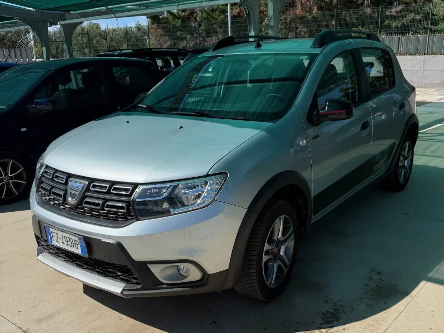 Dacia Sandero Sandero II 2017 Stepway 1.5 blue dci Comfort s Gris - 1