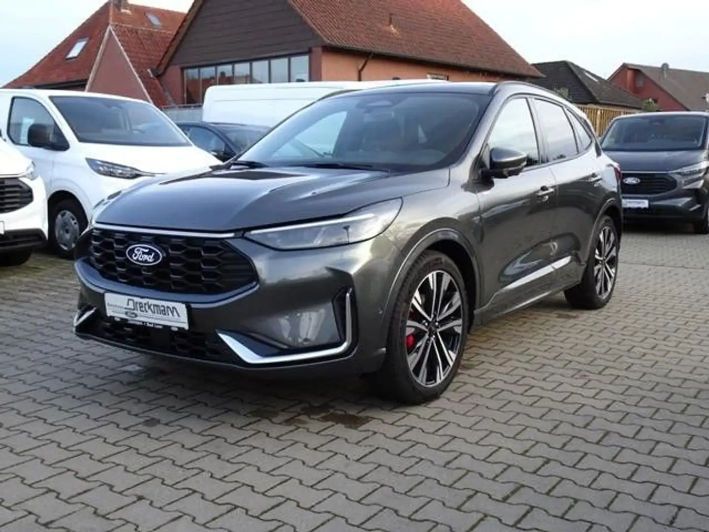 Ford Kuga ST-Line X Grau - 1