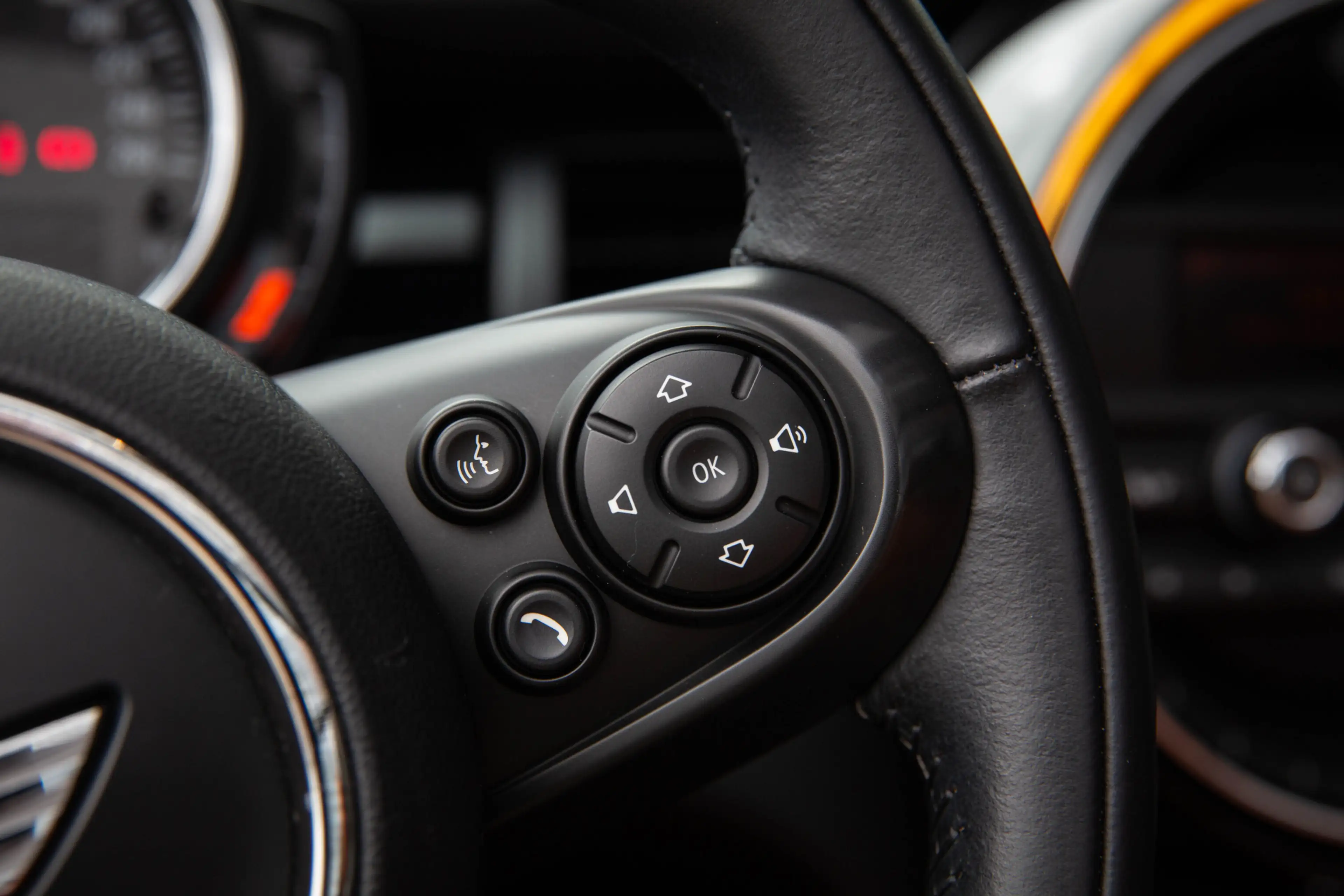 MINI Cooper S Cabrio 2.0 Chili Serious Business , Adap. Cruise, H&K, St — photo 16