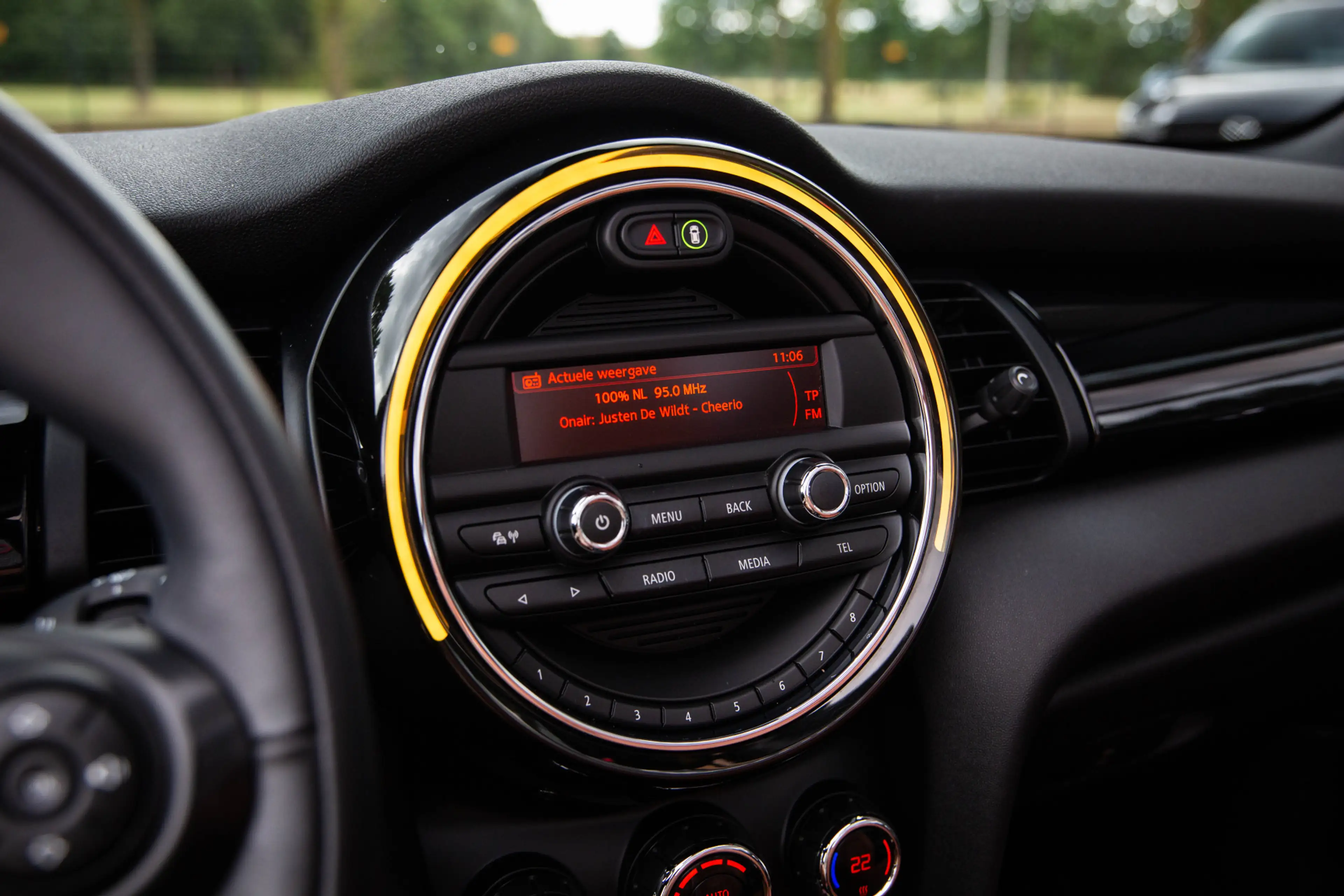MINI Cooper S Cabrio 2.0 Chili Serious Business , Adap. Cruise, H&K, St — photo 20