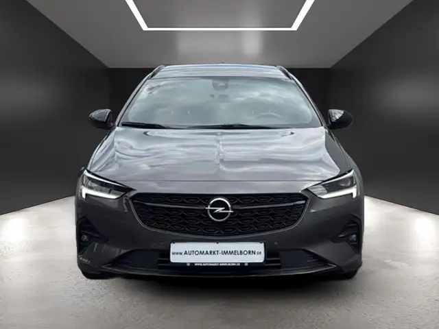 Opel Insignia view 8