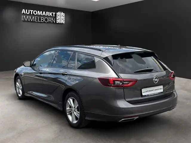 Opel Insignia view 5