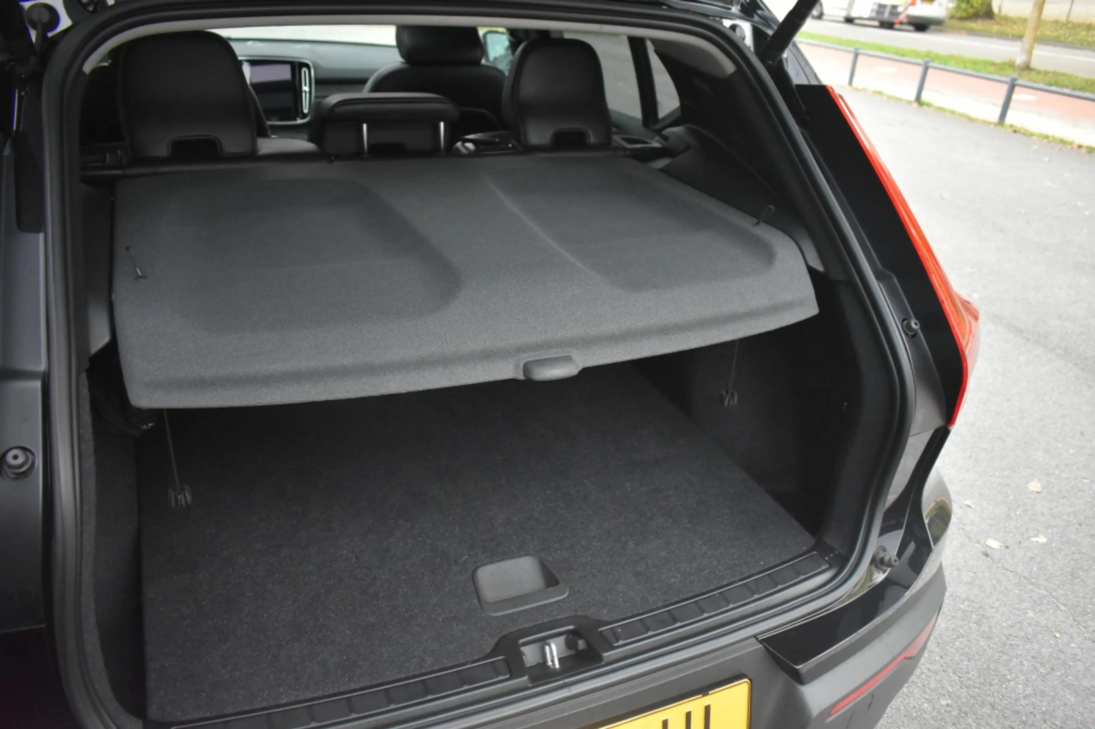 Volvo XC40 T4 211pk [Plug-in] Ultra Dark | Driver Assist | 20 — photo 38