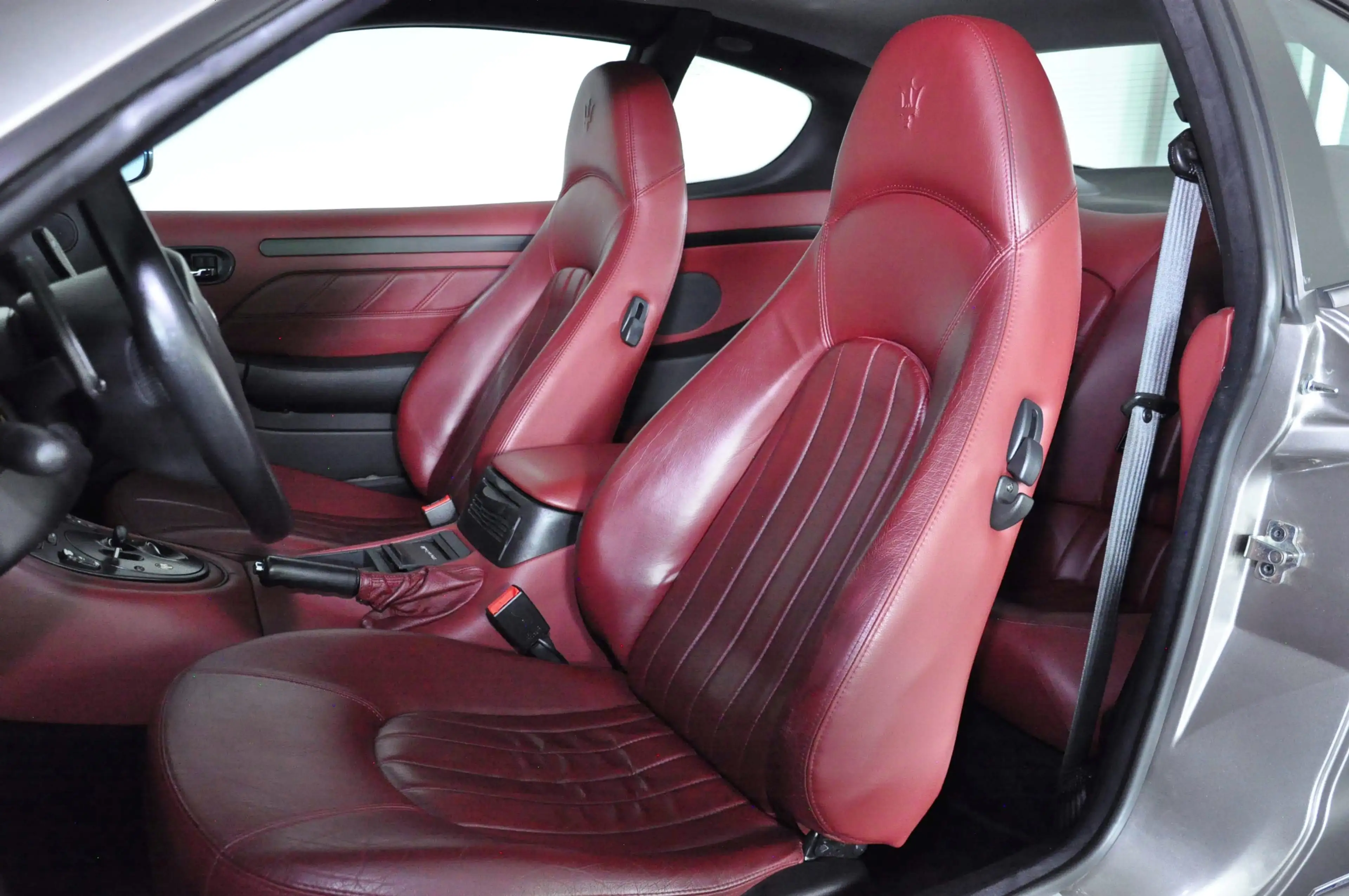 Maserati 4200 Cambiocorsa ! Erst 046.910 km ! TÜV 2027 ! — photo 8
