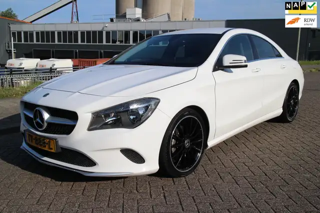 Mercedes-Benz CLA 180