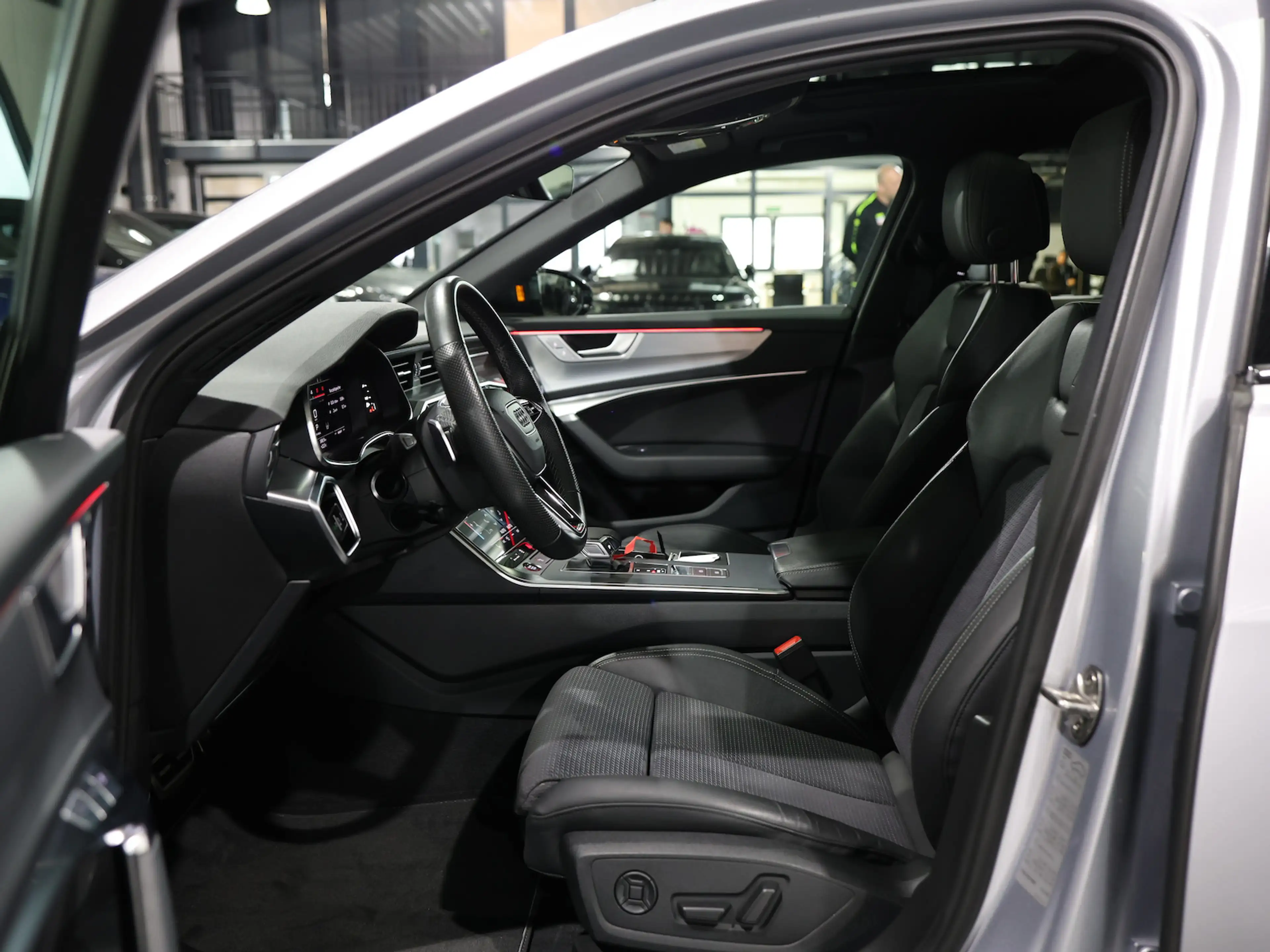 Audi S6 Avant 3.0 TDI Q BLACK-PLUS / B&O / PANORAMA — photo 14