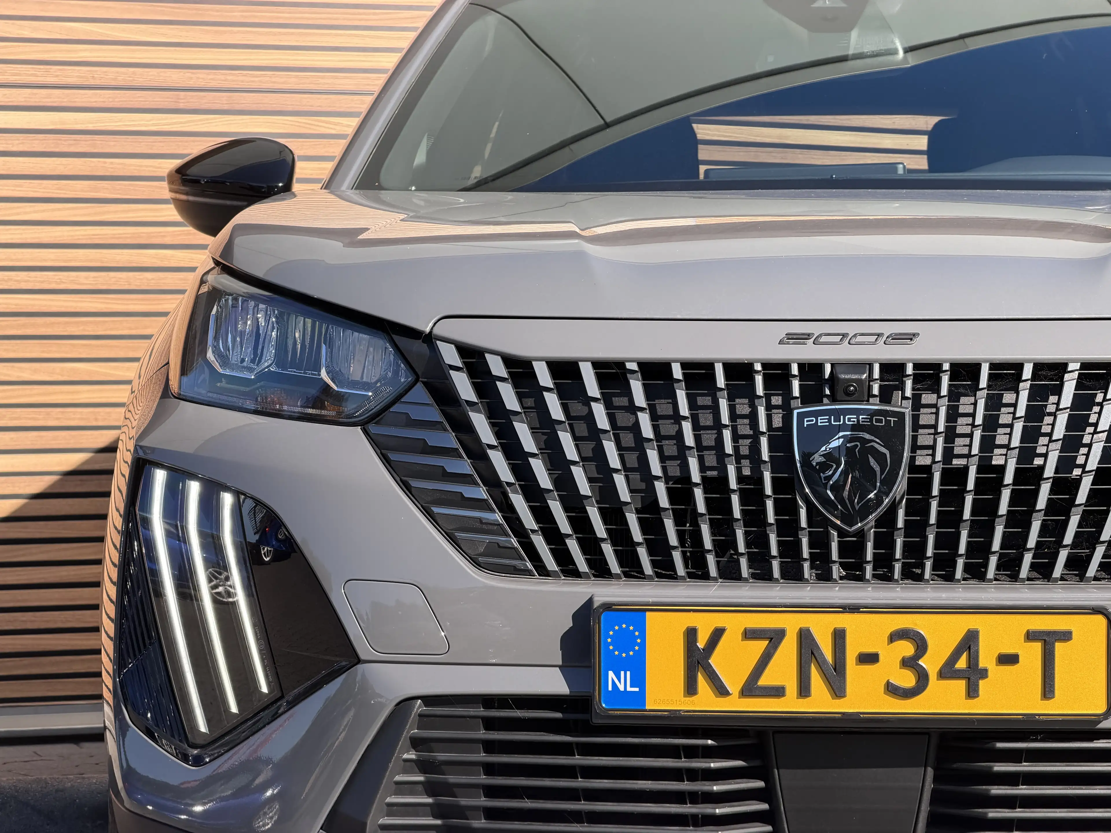 Peugeot e-2008 EV Allure Pack 50 kWh — photo 9