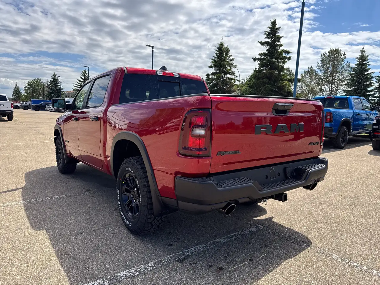 RAM 1500 снимка RAM 1500
