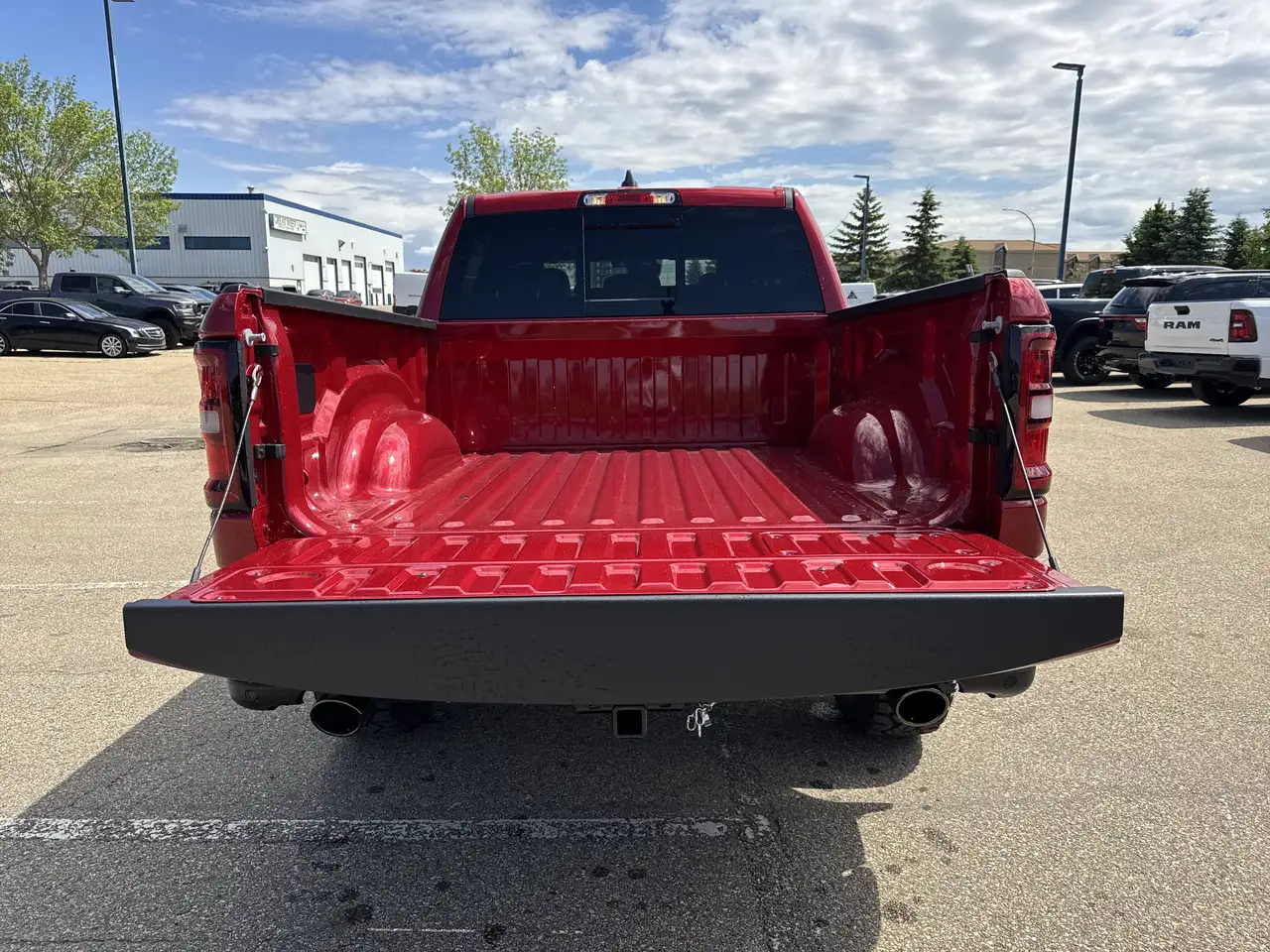 RAM 1500 снимка RAM 1500