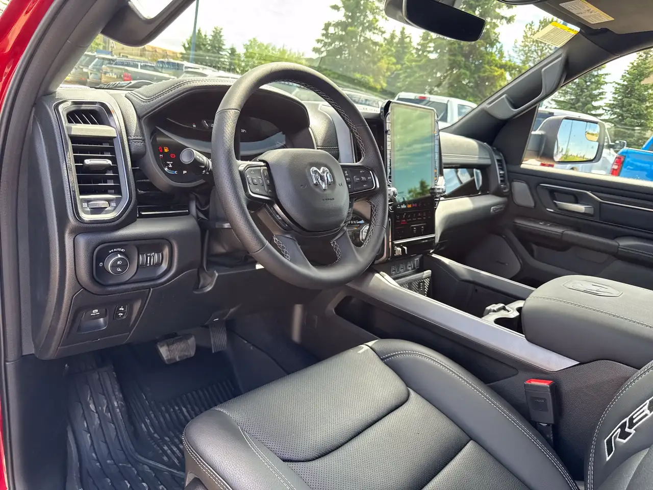 RAM 1500 снимка RAM 1500