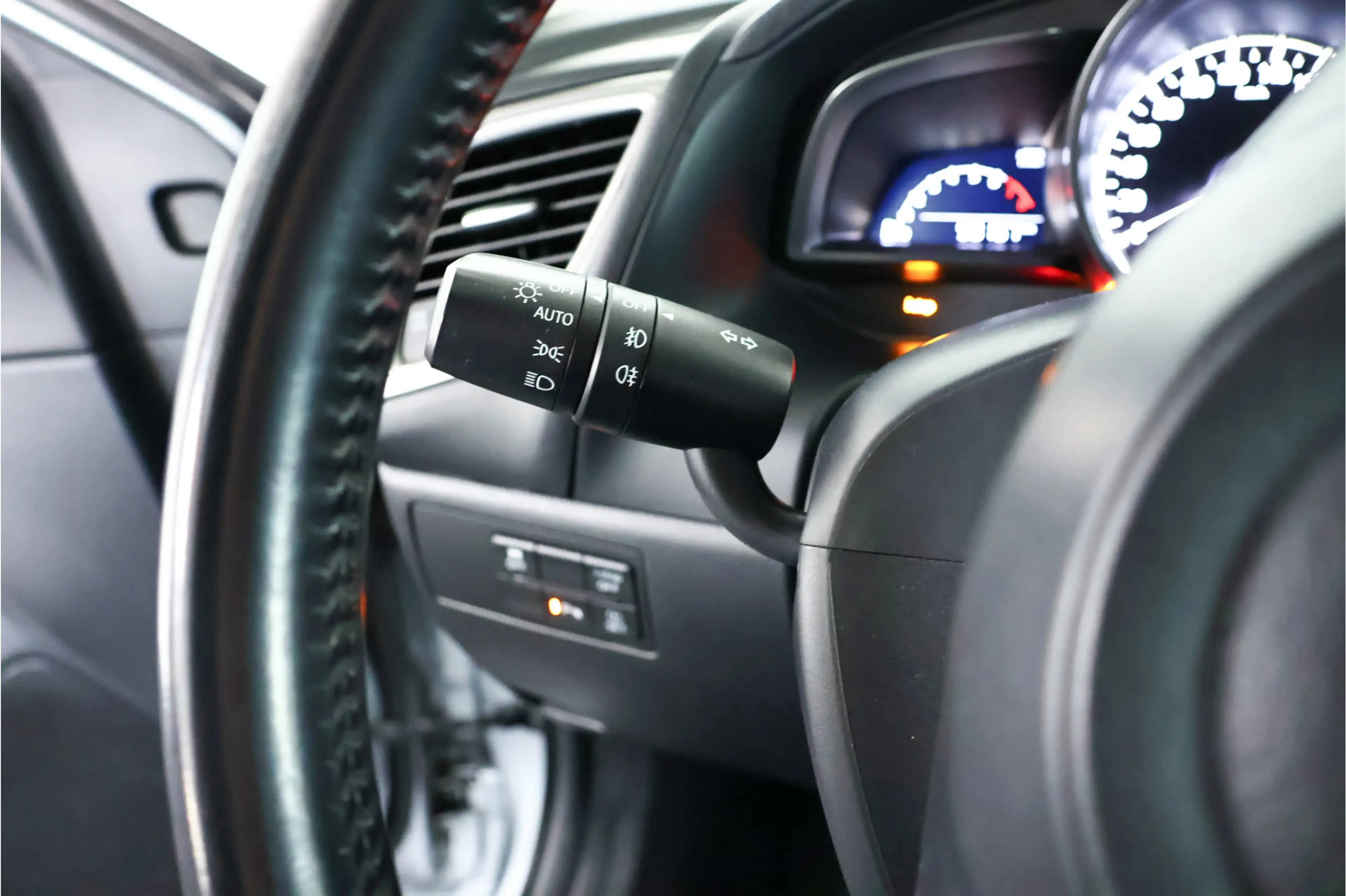 Mazda 3 2.0 SkyActiv-G 120 GT-M / Navi / LED / Clima / Cru — photo 22