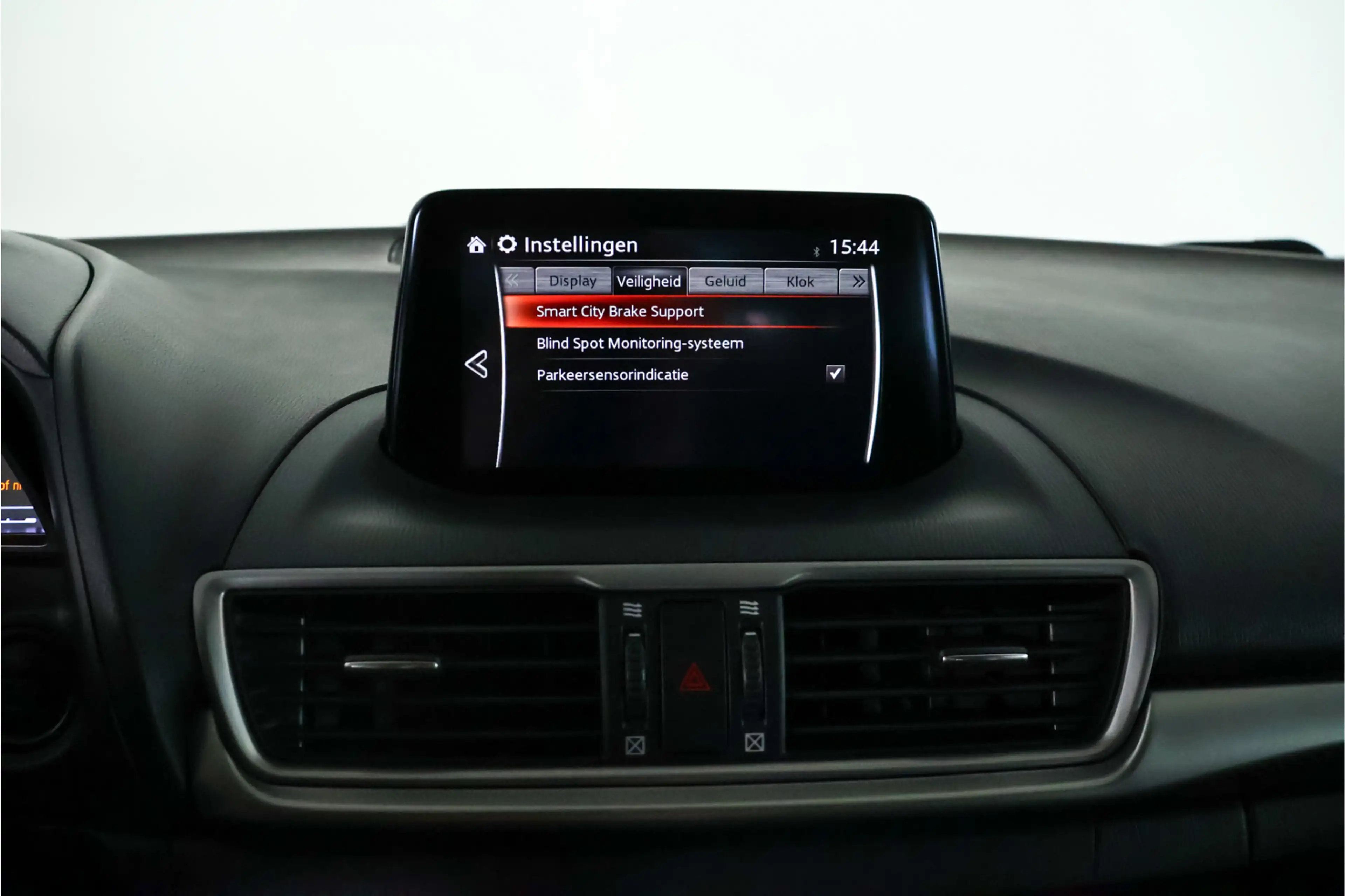 Mazda 3 2.0 SkyActiv-G 120 GT-M / Navi / LED / Clima / Cru — photo 20