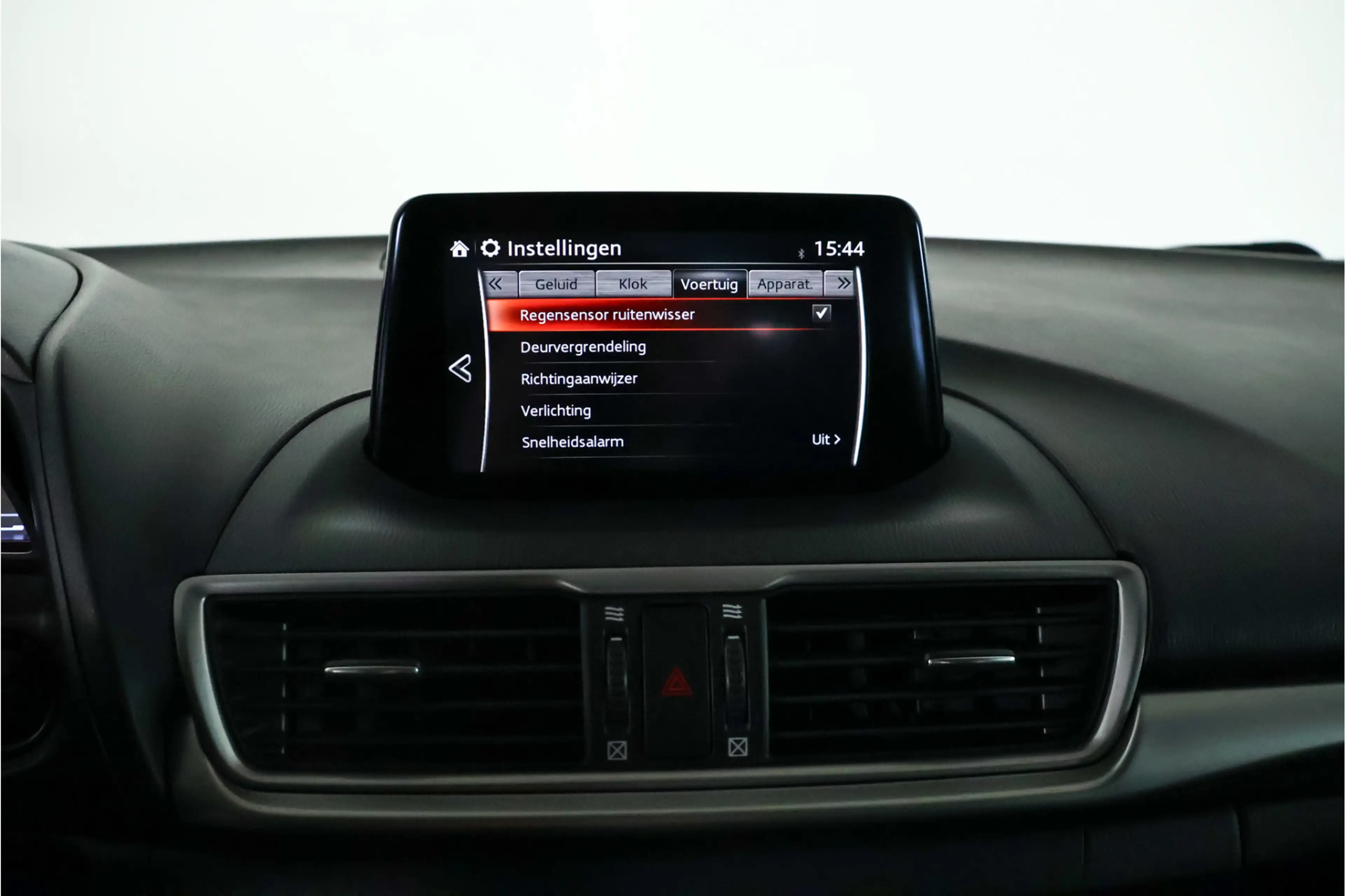 Mazda 3 2.0 SkyActiv-G 120 GT-M / Navi / LED / Clima / Cru — photo 21