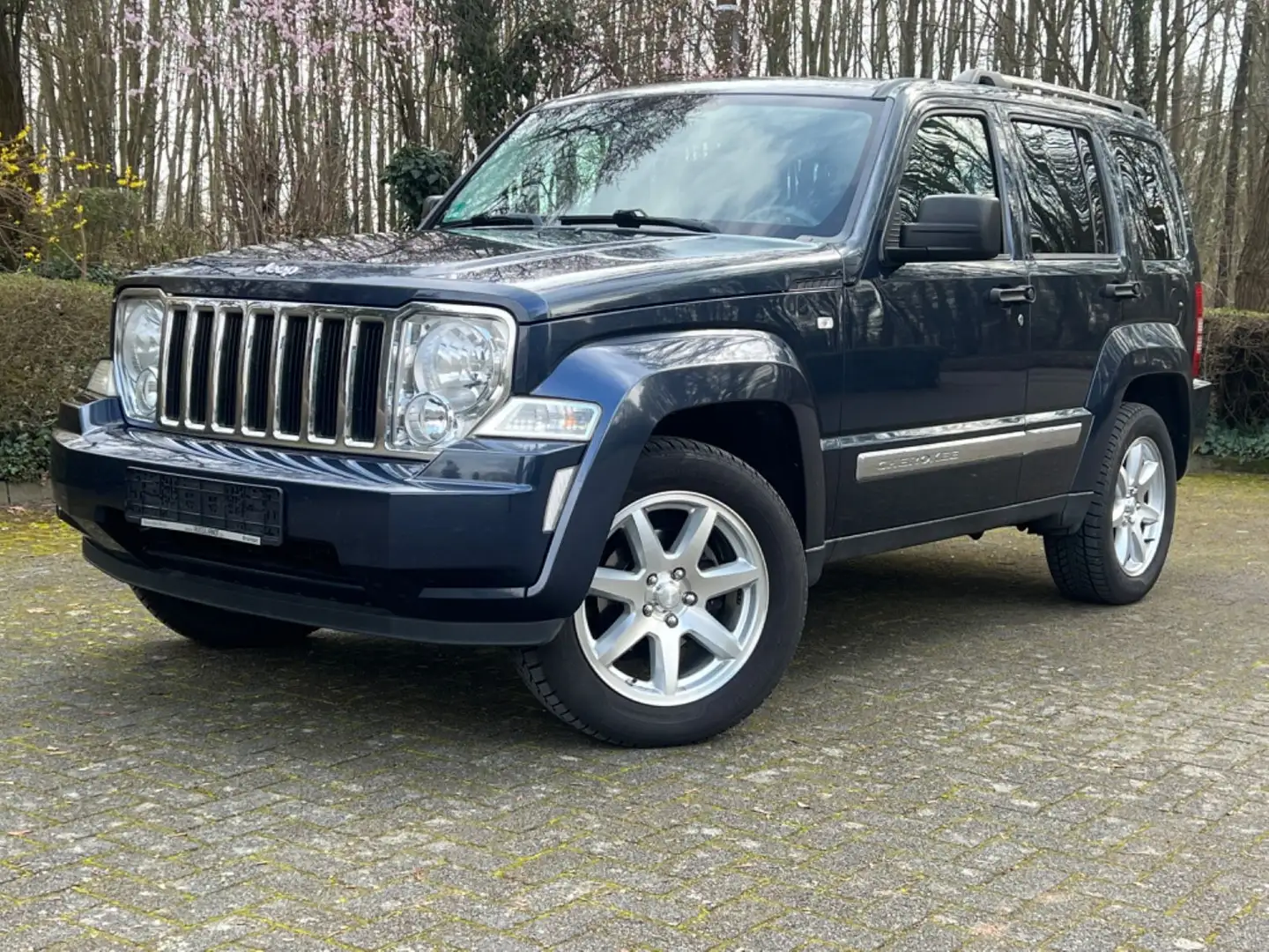 Jeep Cherokee 3.7|V6|AUTOMATIK|4X4|LEDER| Albastru - 2