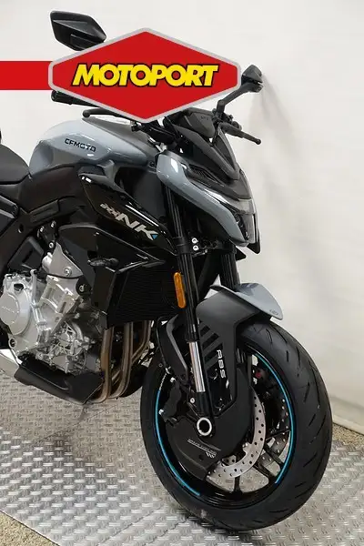 CFMOTO 675 NK - foto 2