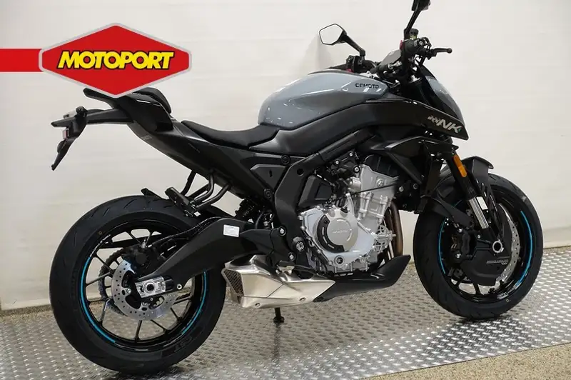 CFMOTO 675 NK - foto 5