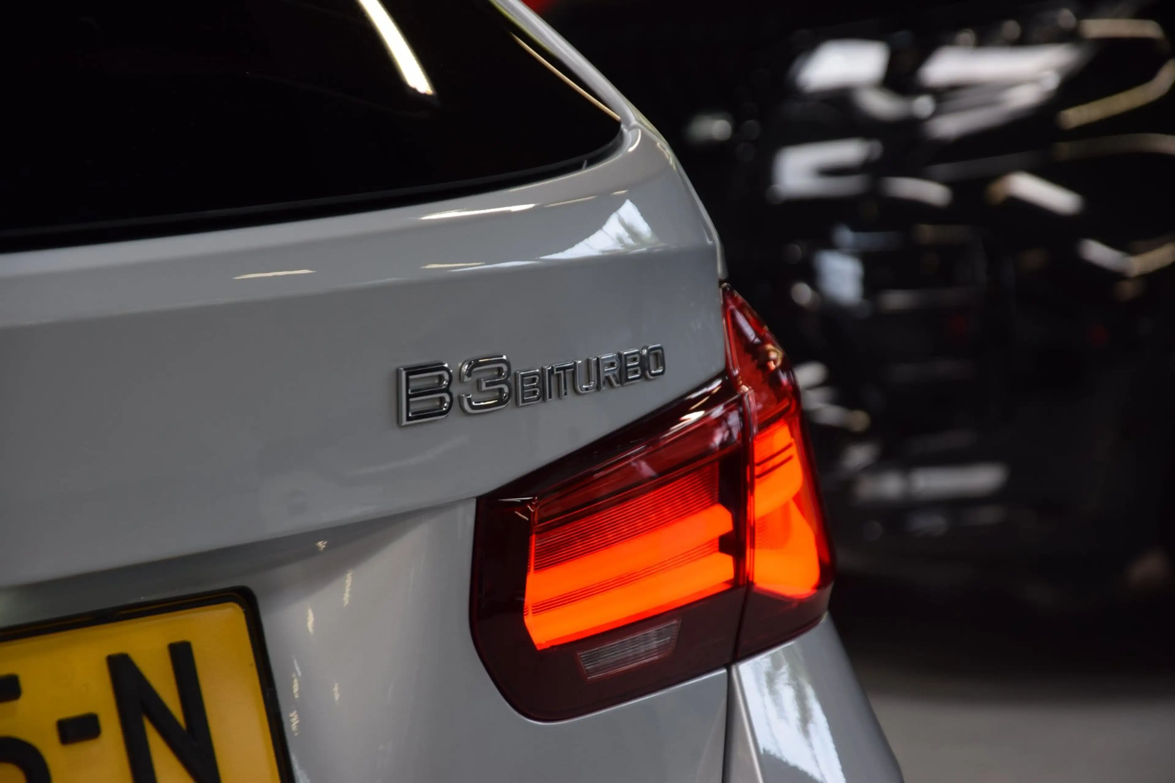 Alpina B3 BMW ALPINA BITURBO TOURING ALLRAD Panoramadak|Head — photo 36