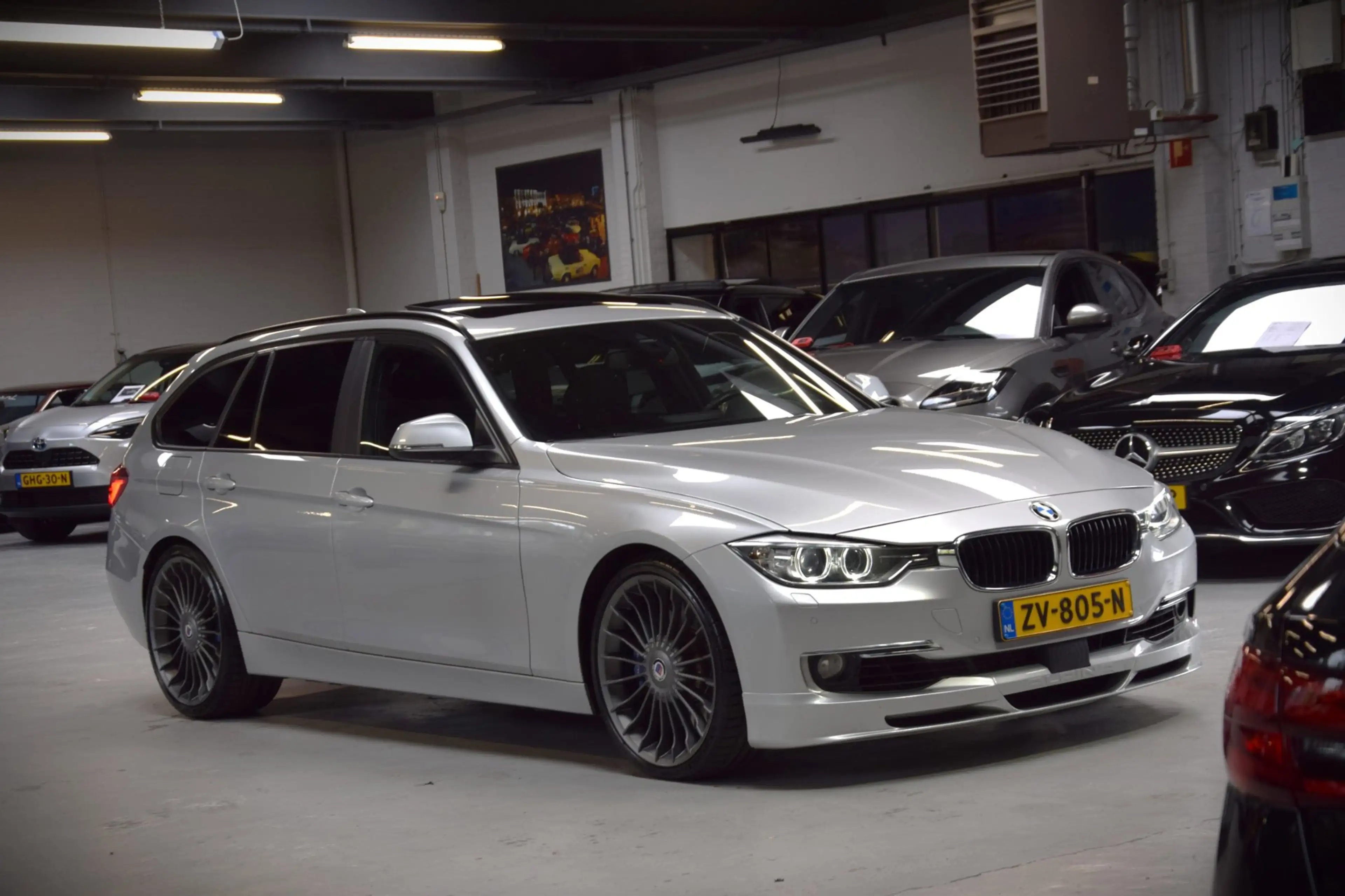 Alpina B3 BMW ALPINA BITURBO TOURING ALLRAD Panoramadak|Head — photo 20