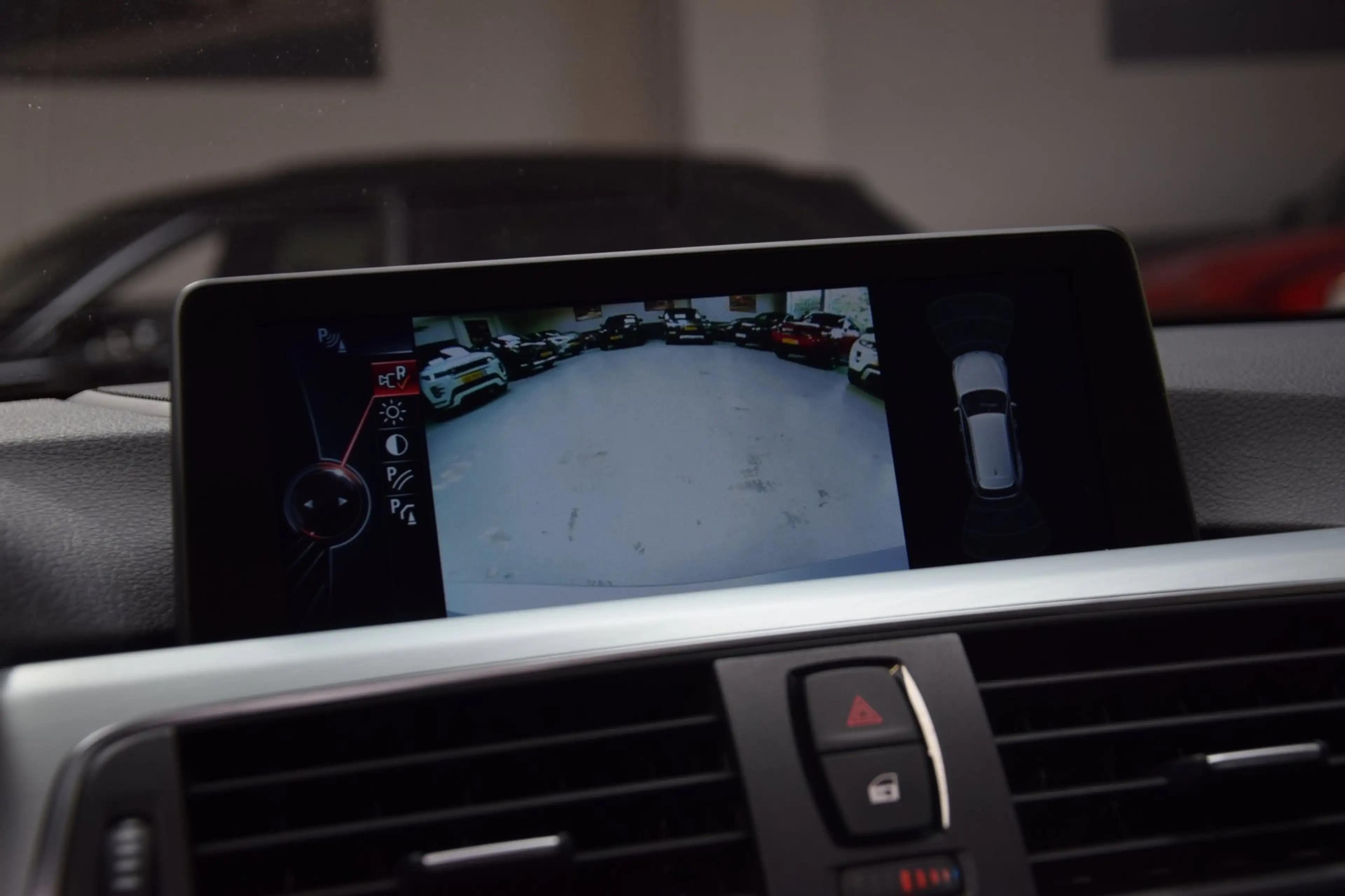 Alpina B3 BMW ALPINA BITURBO TOURING ALLRAD Panoramadak|Head — photo 43