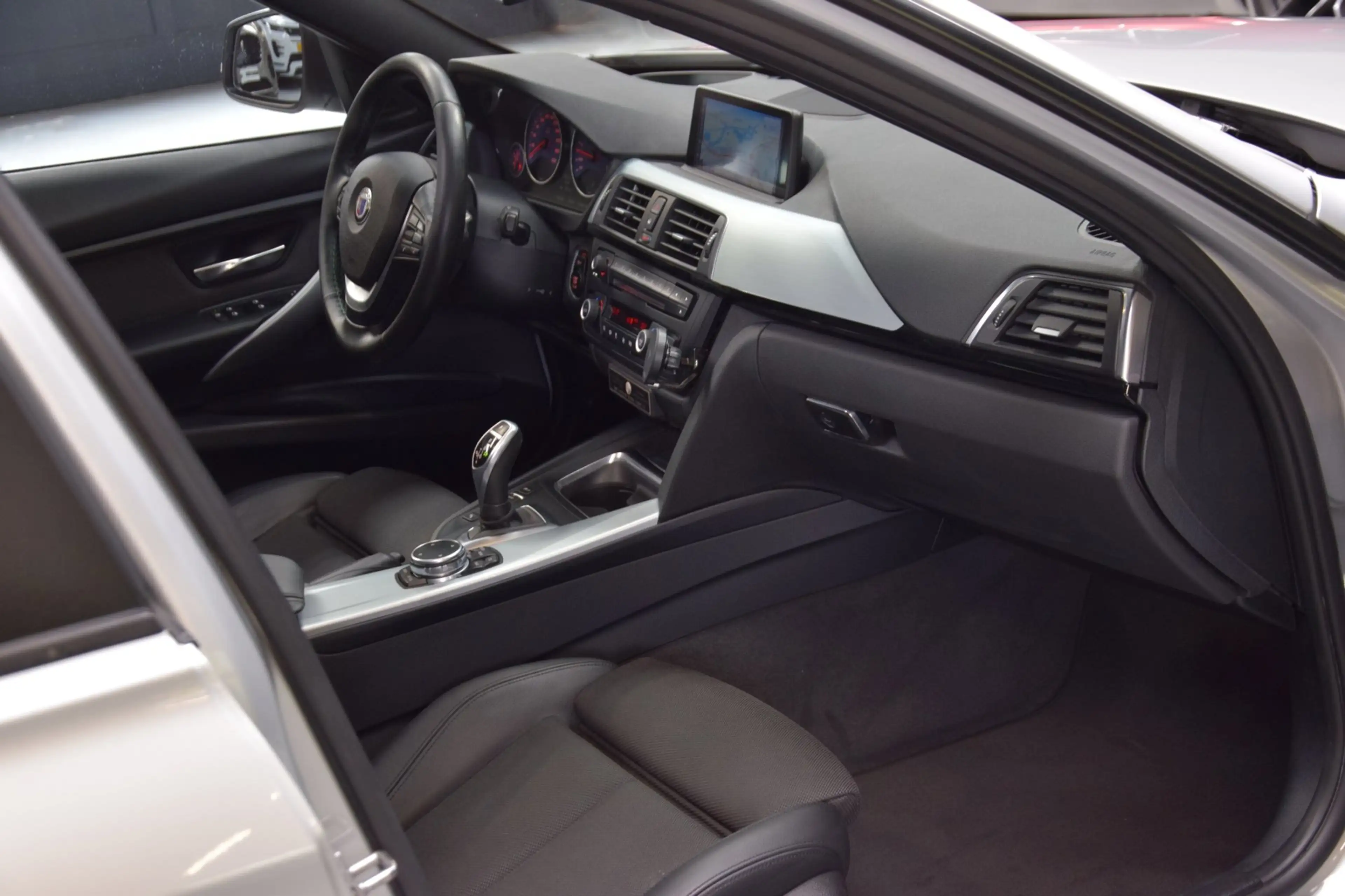 Alpina B3 BMW ALPINA BITURBO TOURING ALLRAD Panoramadak|Head — photo 19
