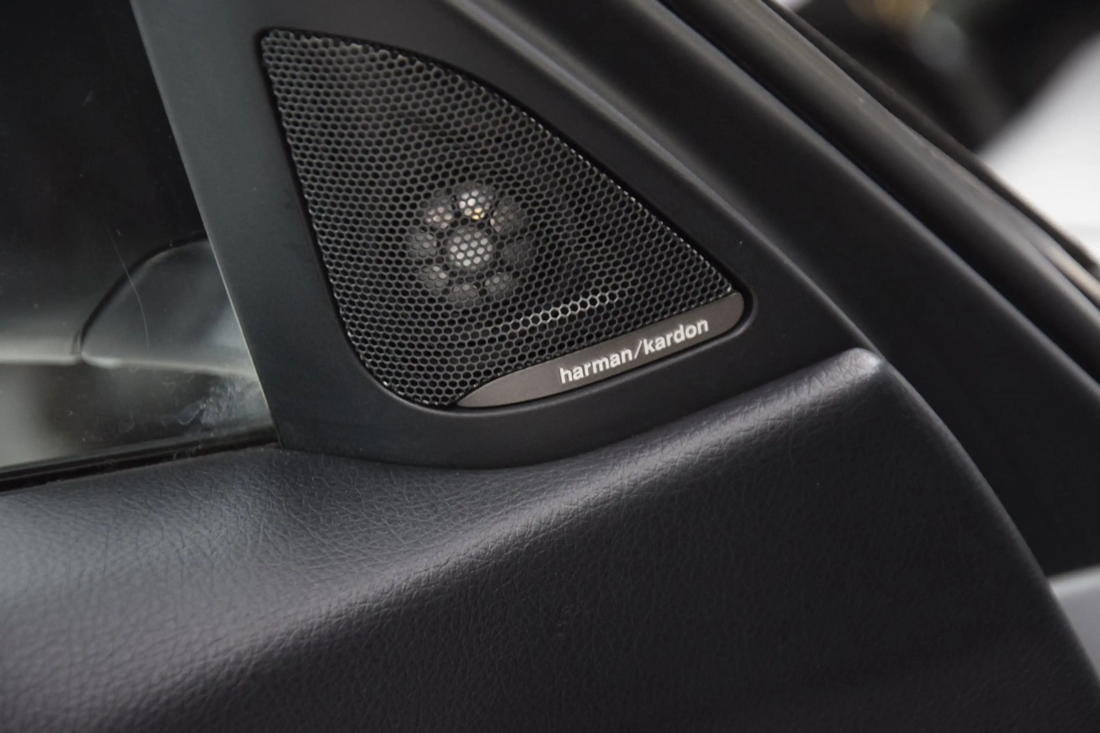 Alpina B3 BMW ALPINA BITURBO TOURING ALLRAD Panoramadak|Head — photo 29