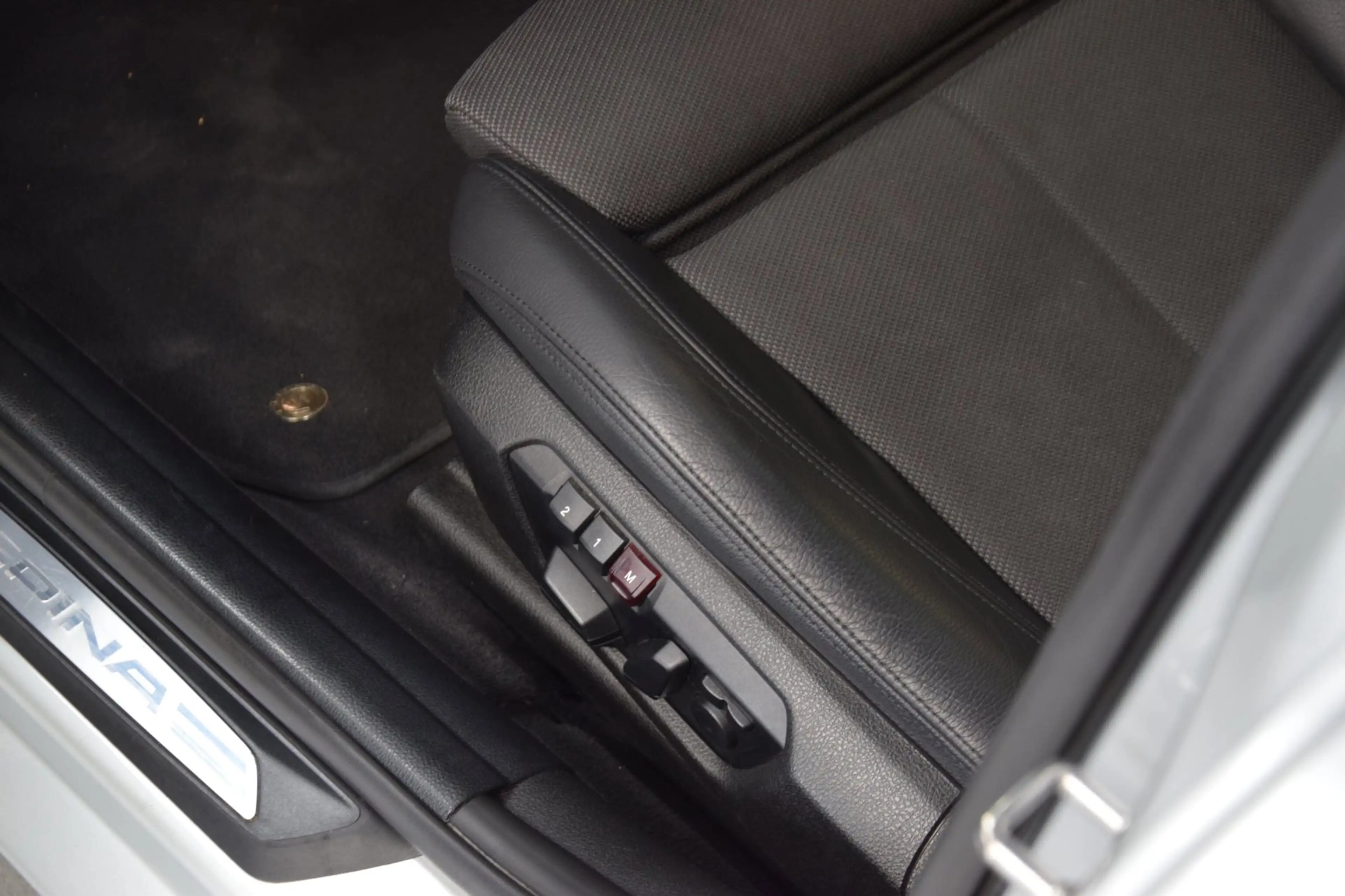 Alpina B3 BMW ALPINA BITURBO TOURING ALLRAD Panoramadak|Head — photo 38