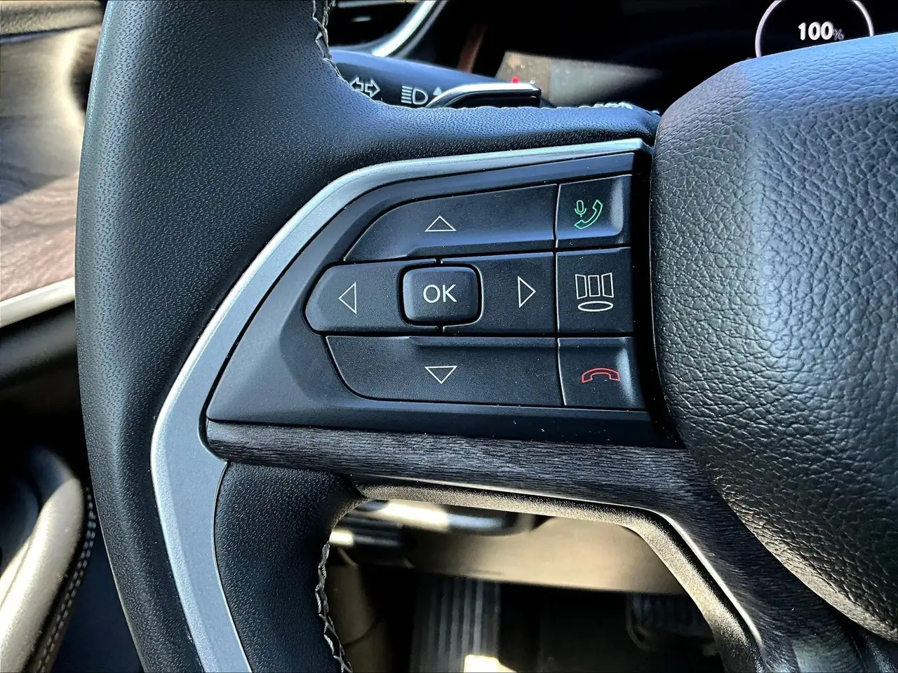 Jeep Grand Cherokee photo Jeep Grand Cherokee