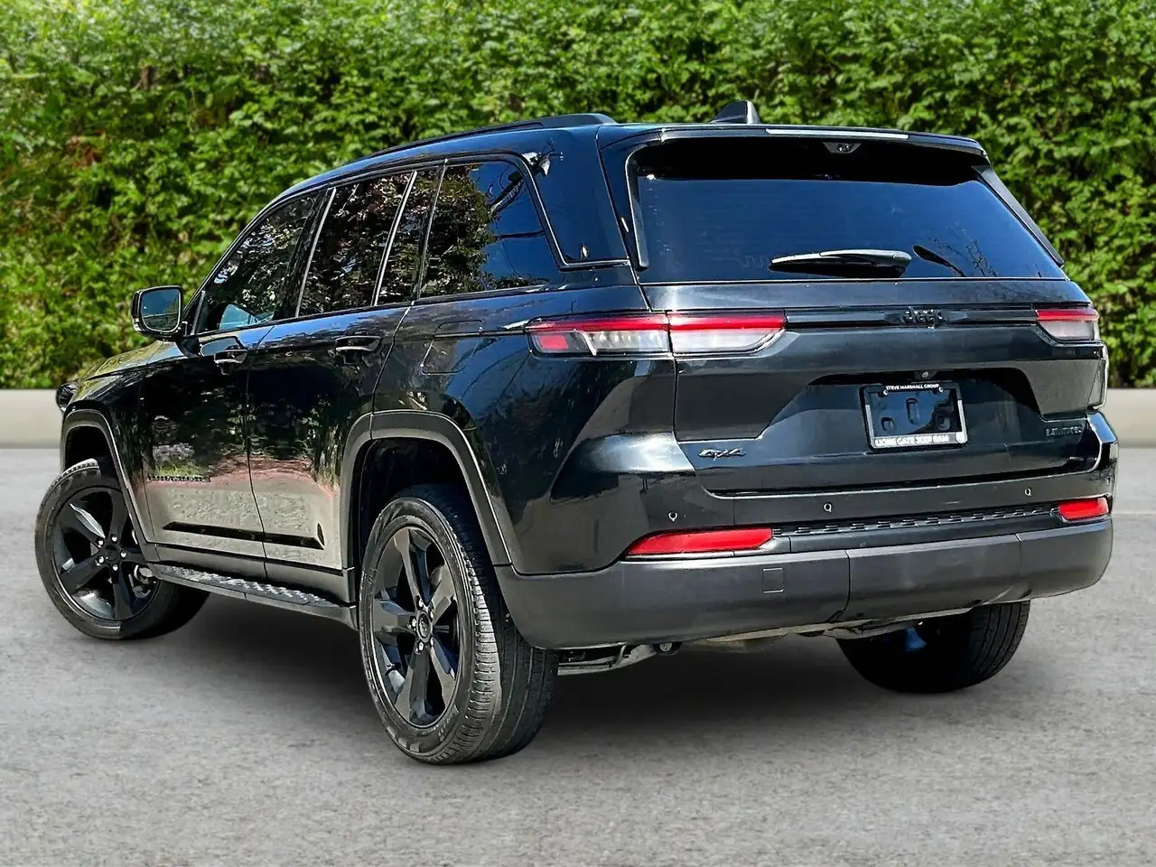 Jeep Grand Cherokee photo Jeep Grand Cherokee