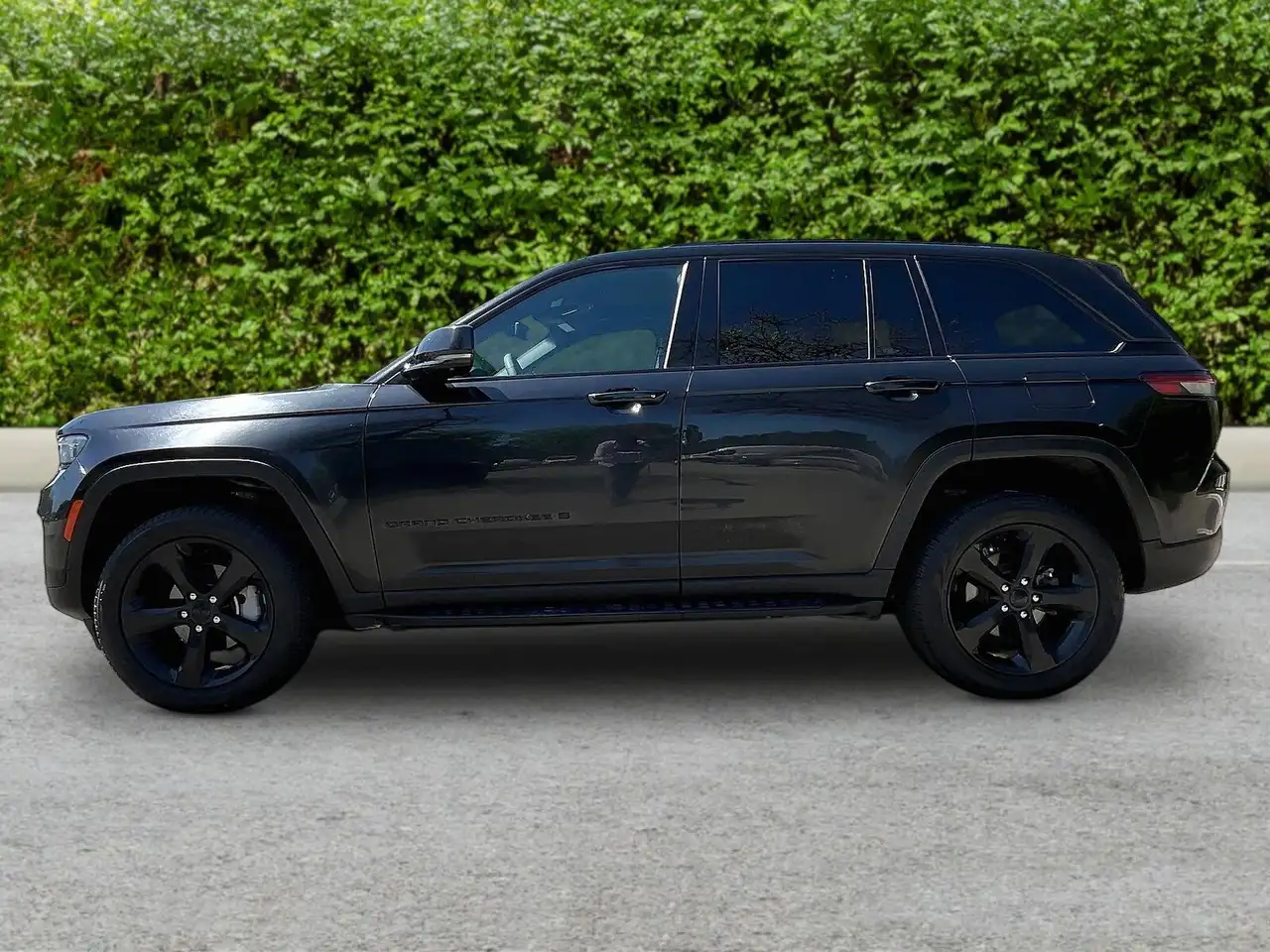 Jeep Grand Cherokee photo Jeep Grand Cherokee
