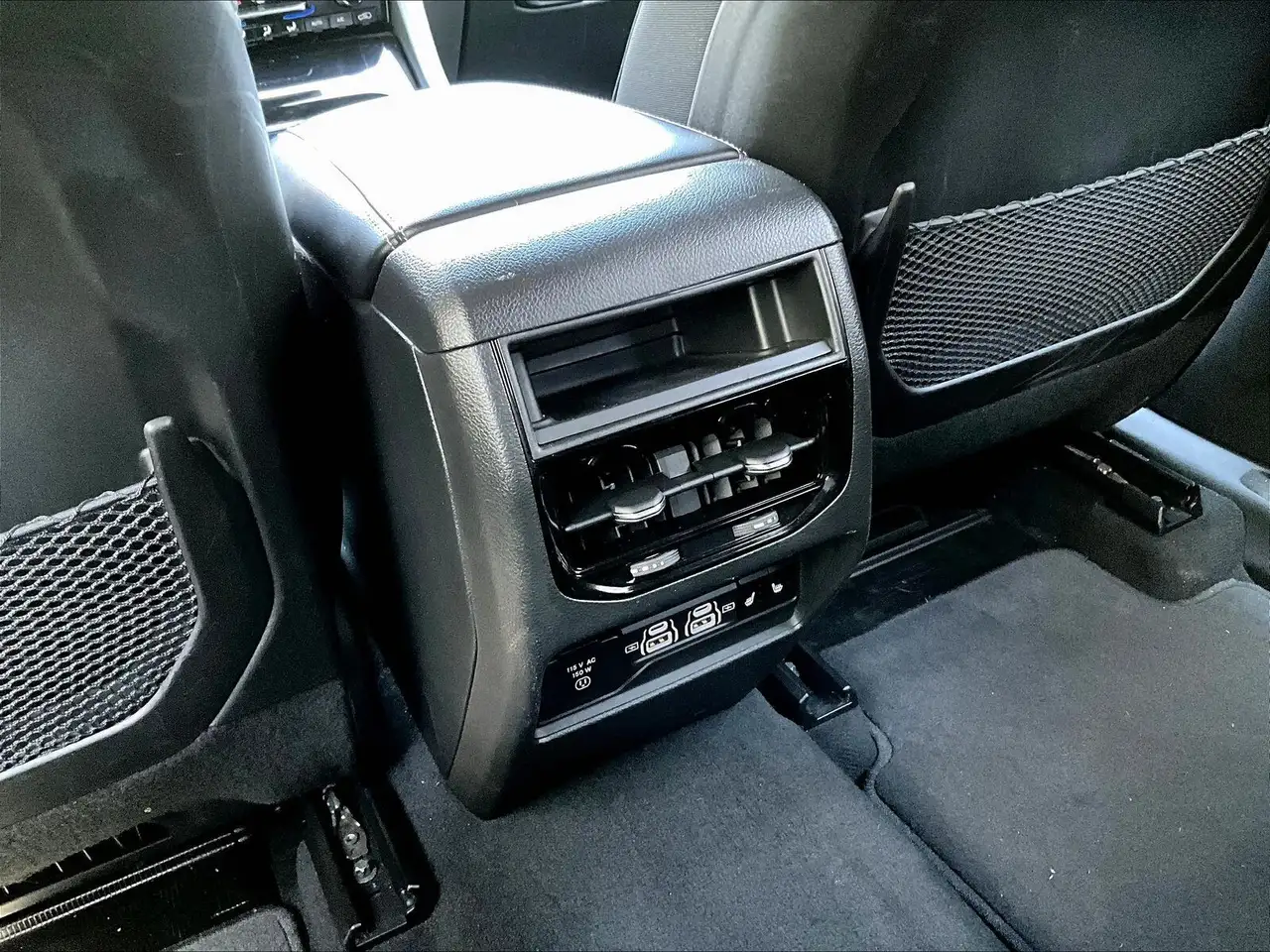 Jeep Grand Cherokee photo Jeep Grand Cherokee