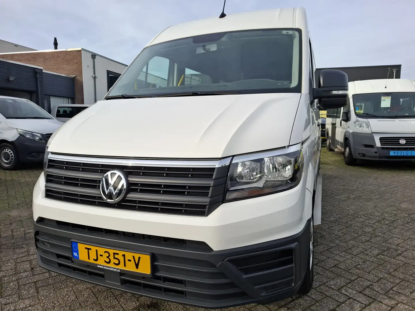 Volkswagen Crafter 2.0TDI ROLSTOELBUS 15650.- INCL BTW MOTOR KAPOT 10 Wit - 2