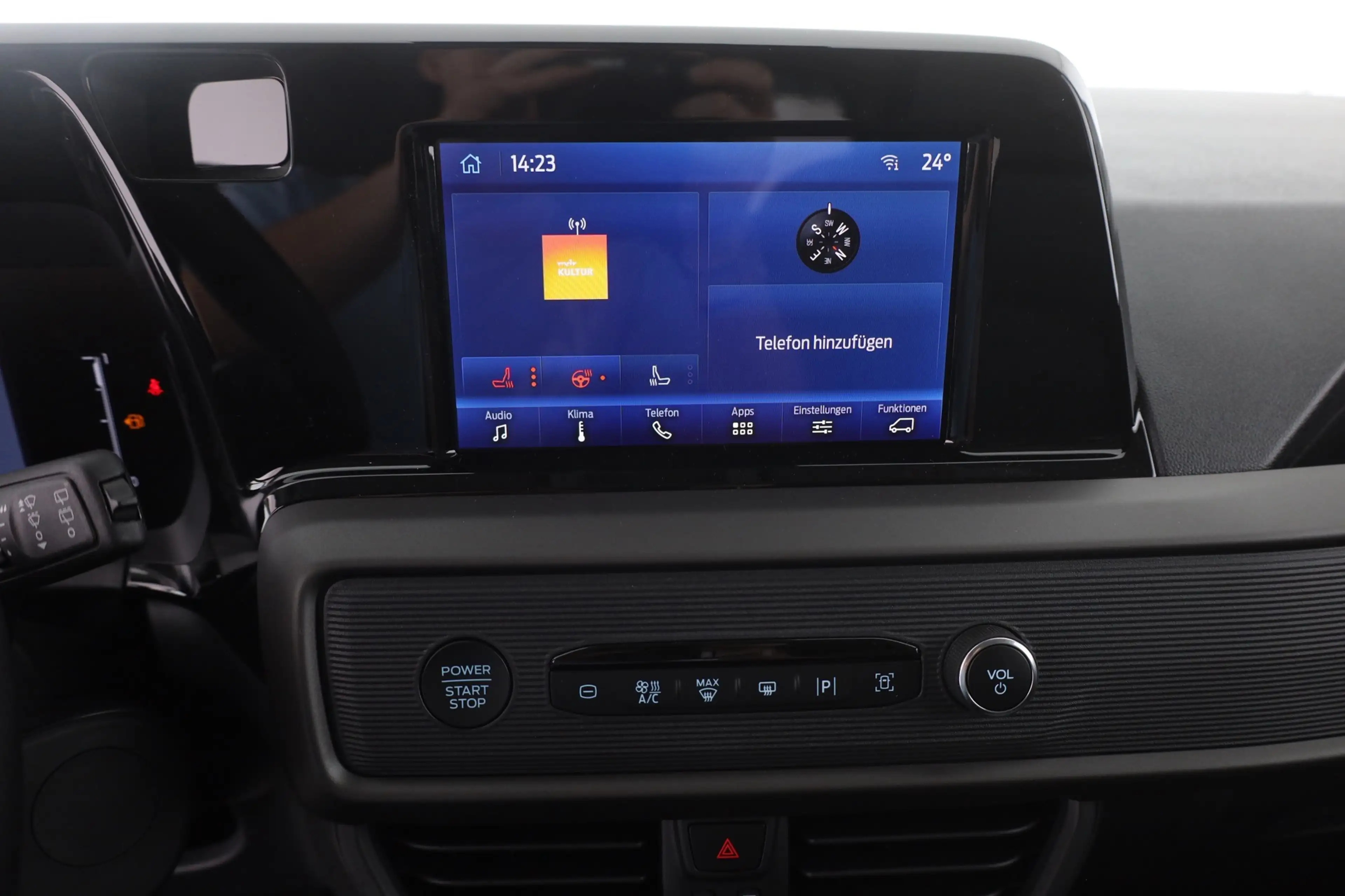Ford Tourneo Courier Titanium 1.0 EB Aut. Kamera SItzhe — photo 11