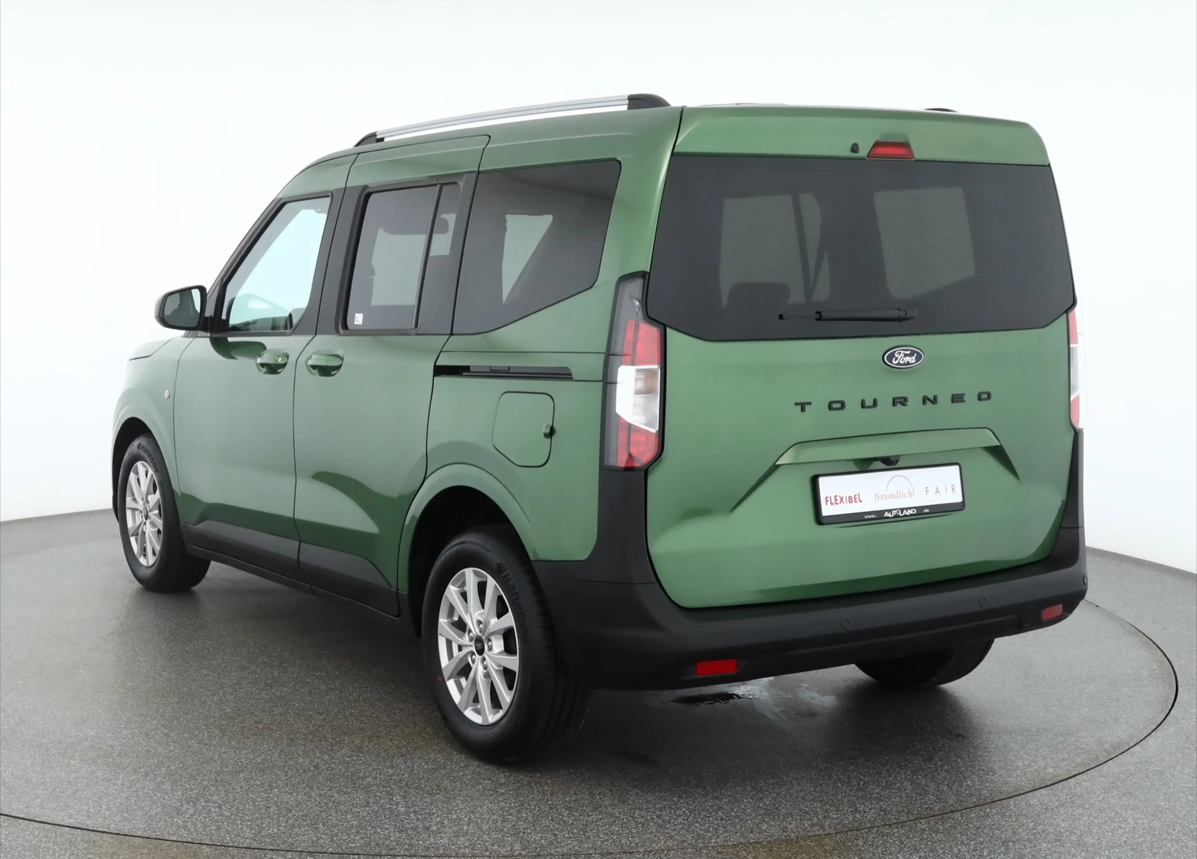 Ford Tourneo Courier Titanium 1.0 EB Aut. Kamera SItzhe — photo 3