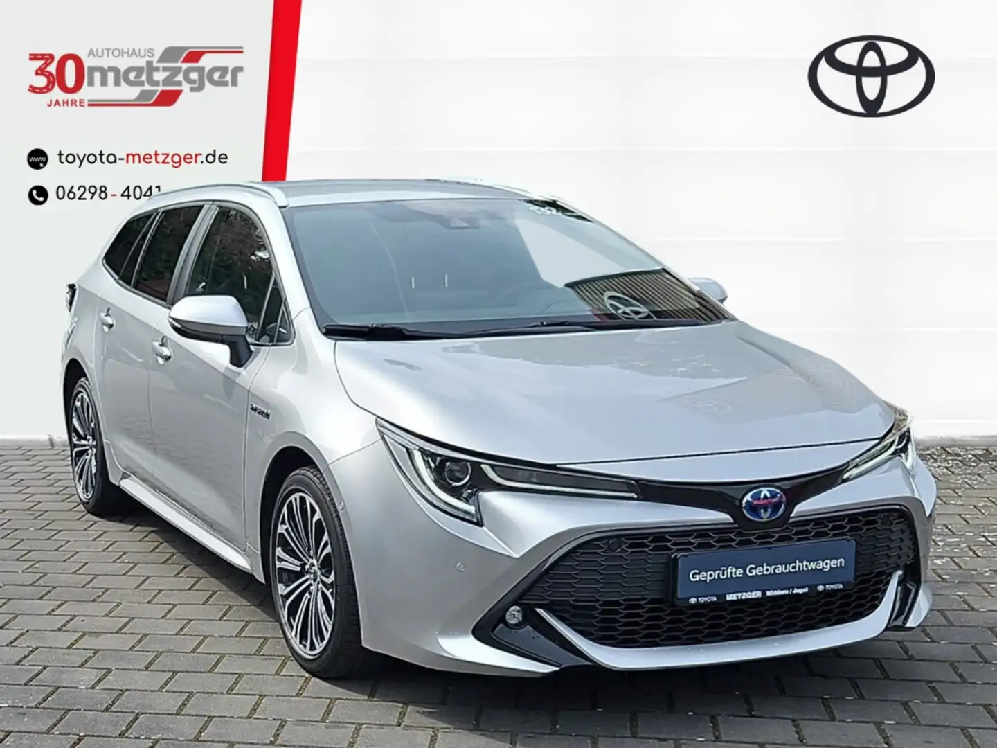 Toyota Corolla Touring Sports 1.8 Hybrid Club +LED +ACC +Mehrzone Ezüst - 1