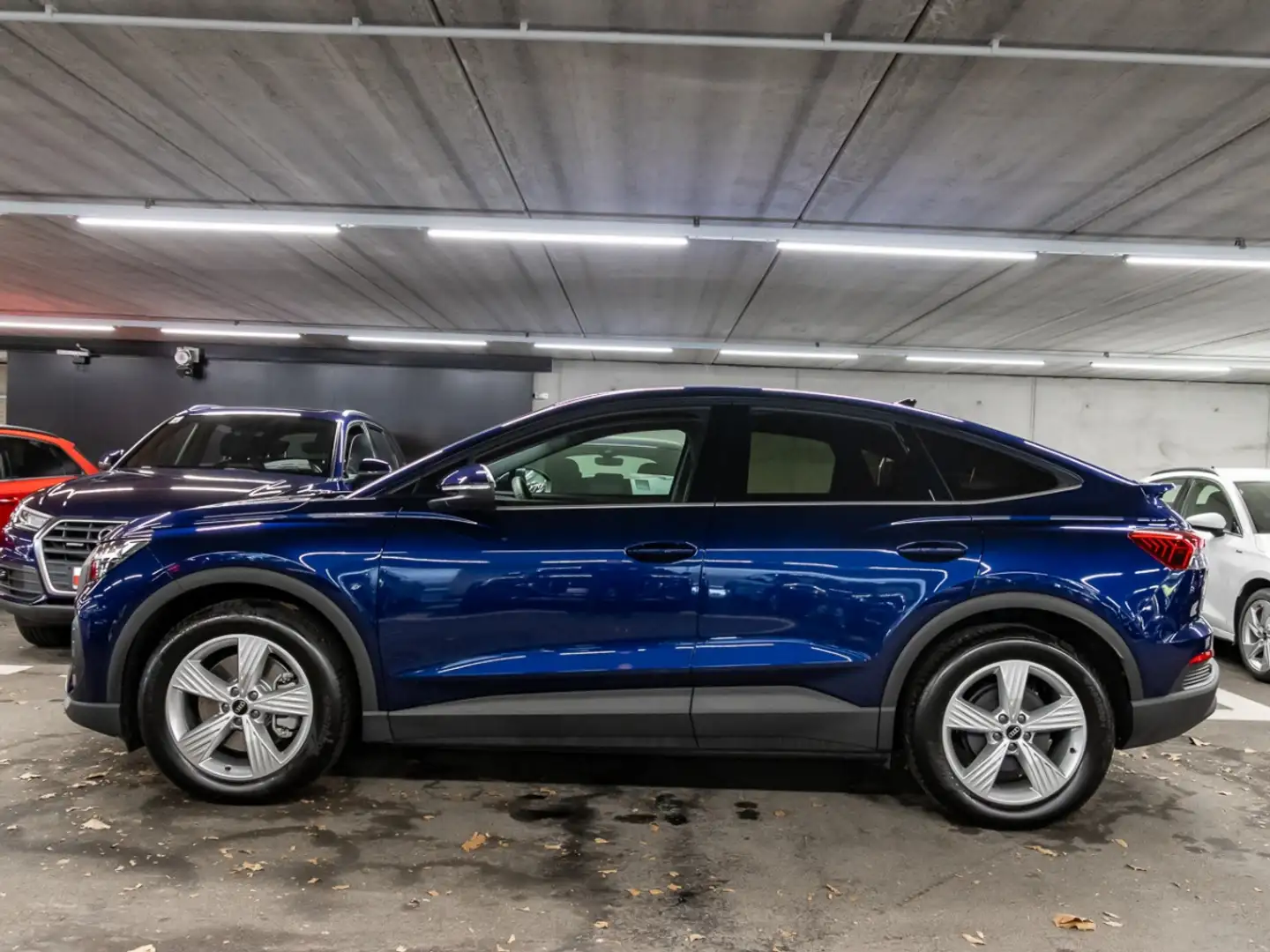 Audi Q4 e-tron Q4 Sportback 45 e-tron SHZ Navi PDC LED VC Blau - 2